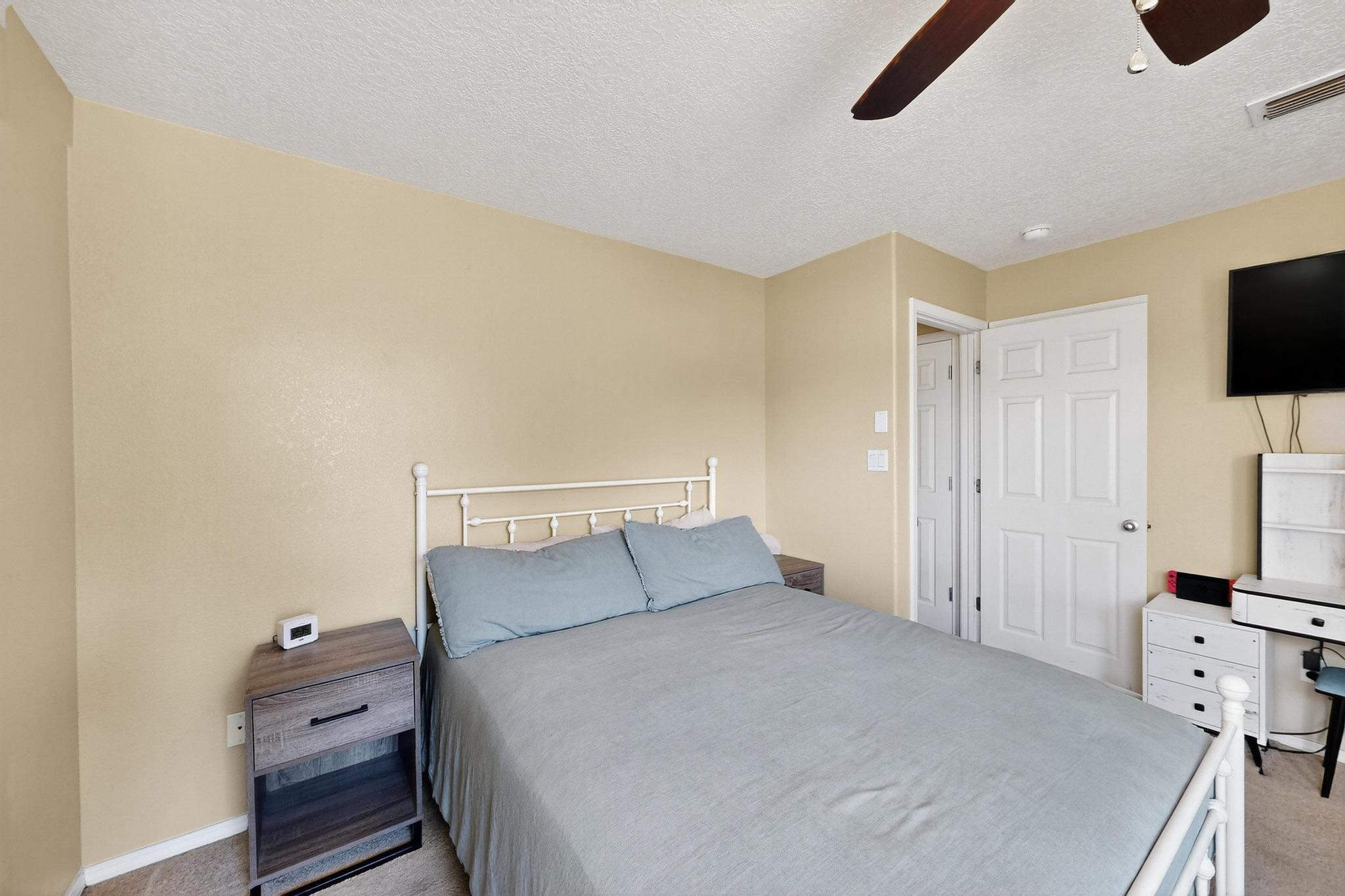 1223 Telstar Loop NW