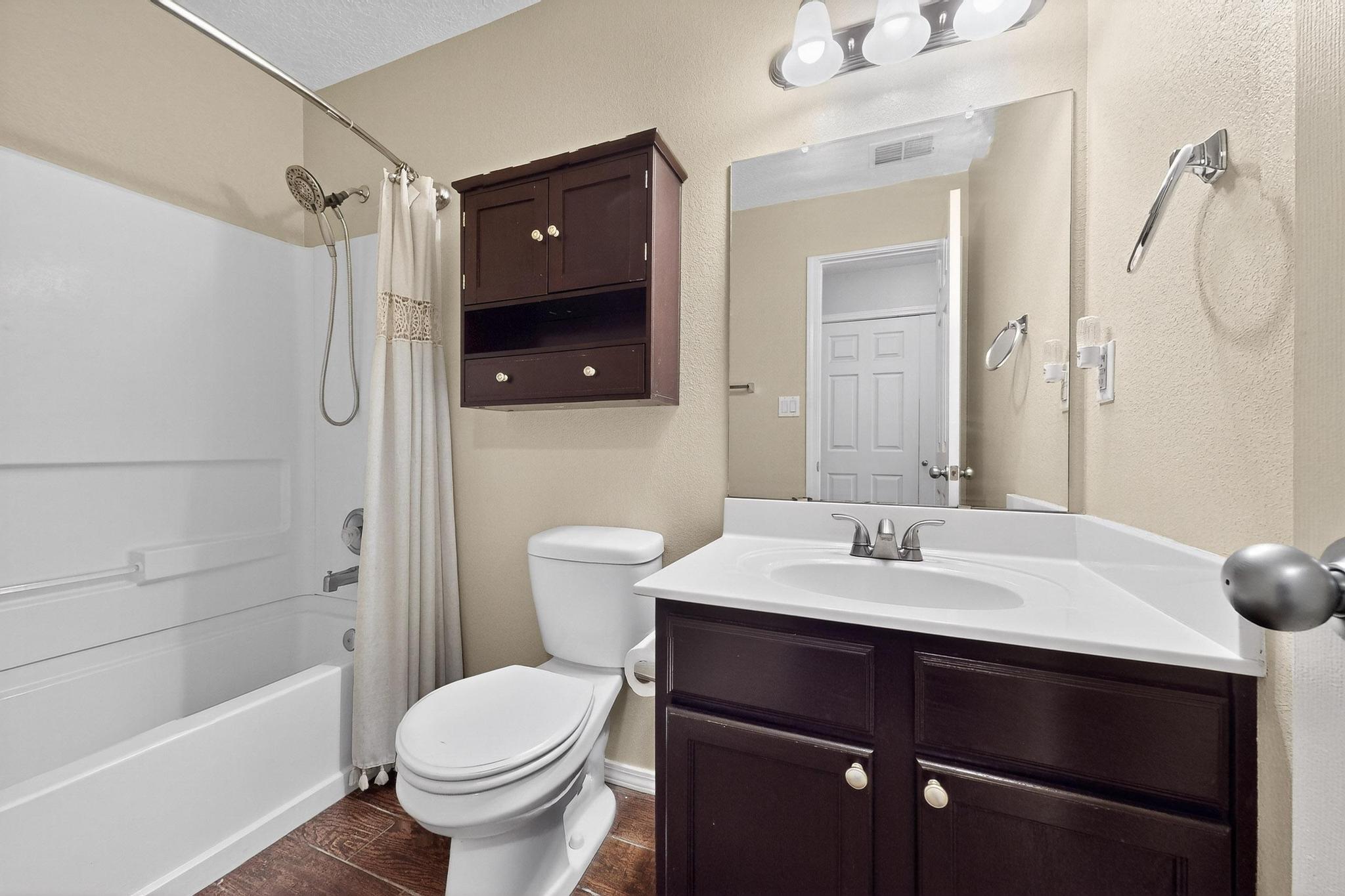 1223 Telstar Loop NW