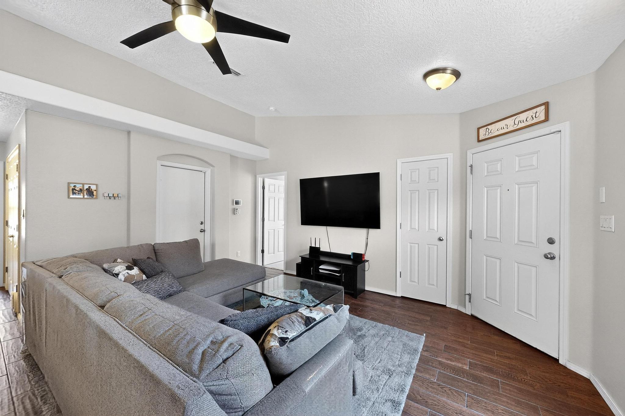 1223 Telstar Loop NW