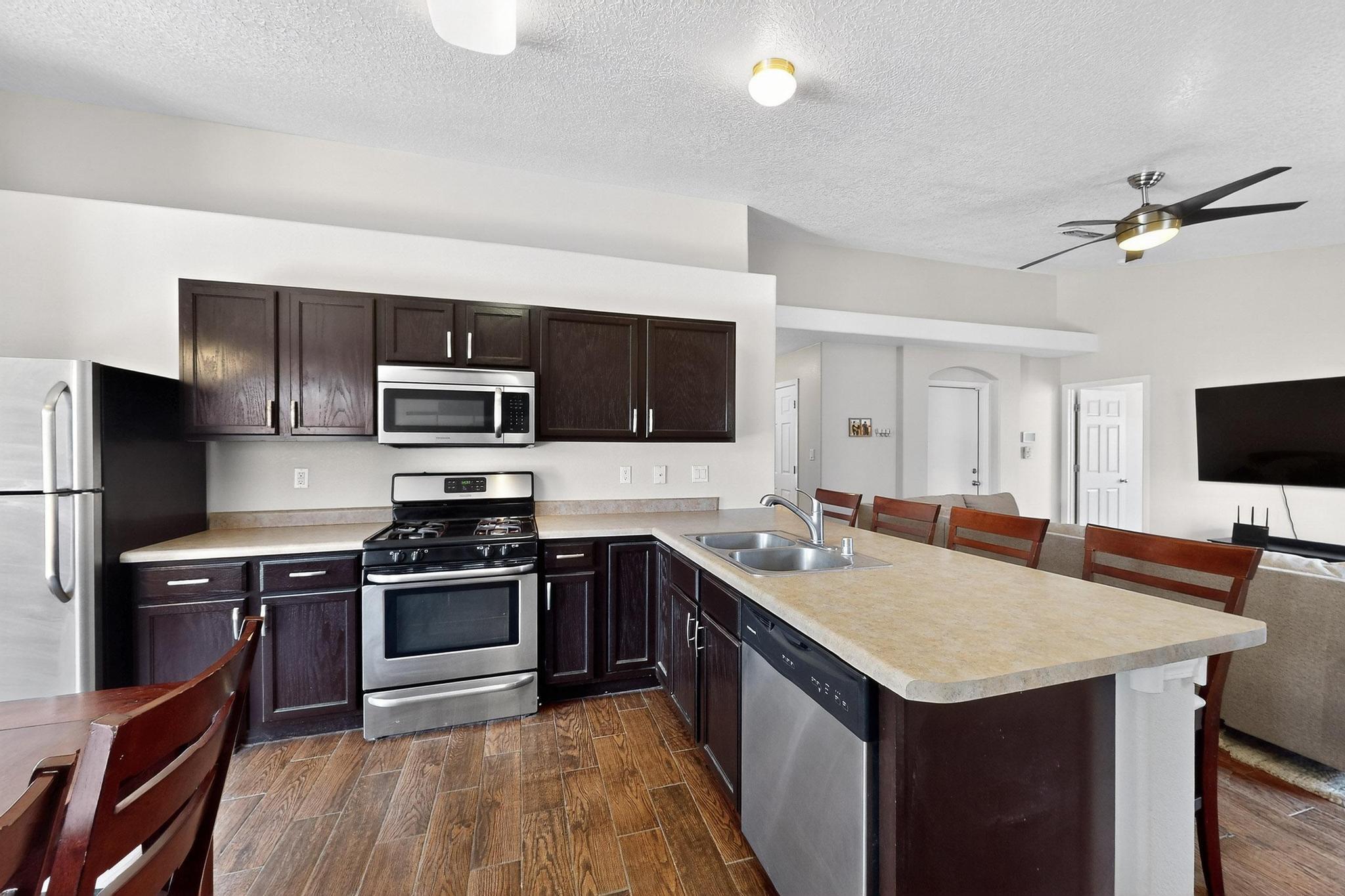 1223 Telstar Loop NW