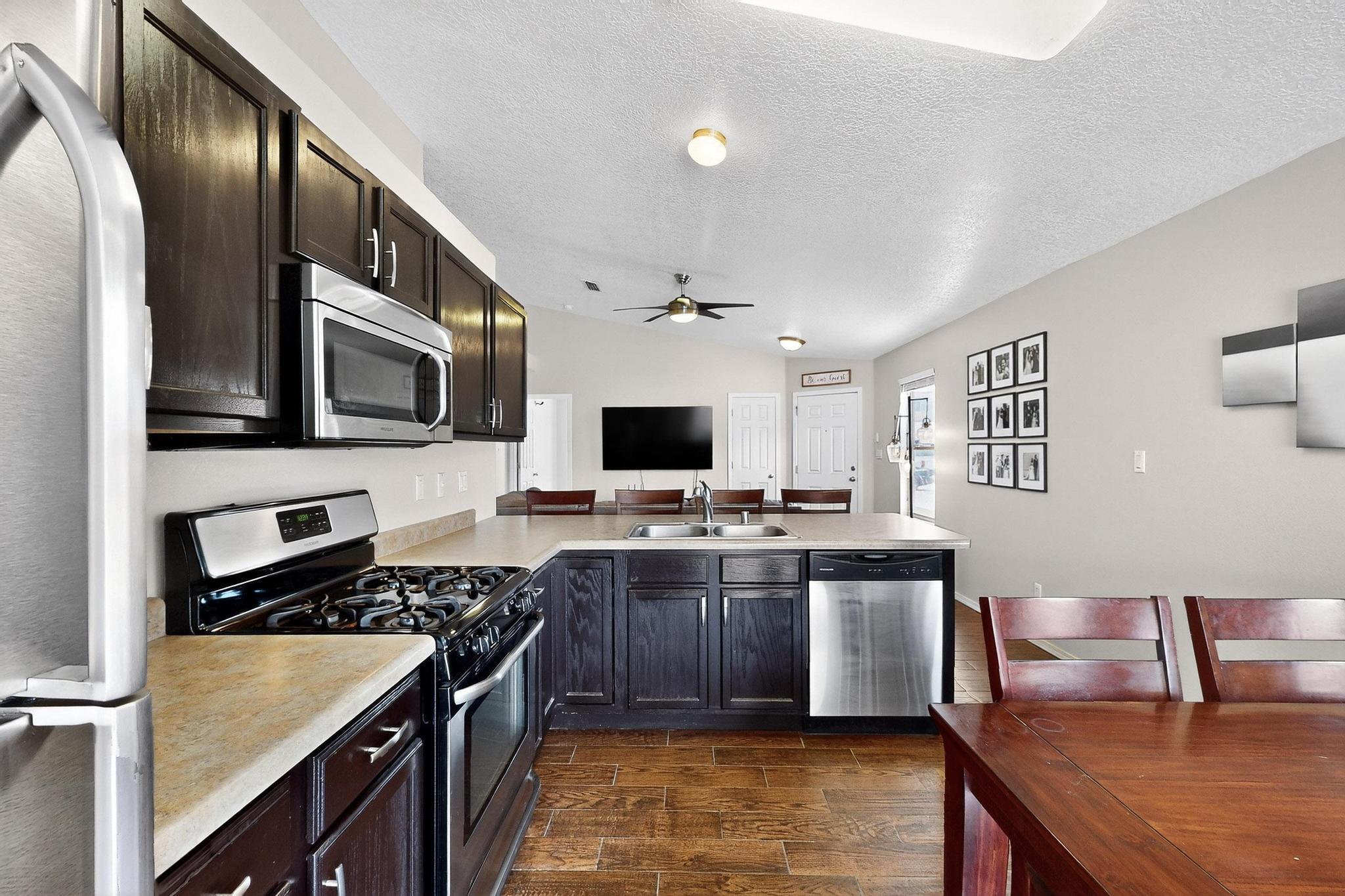1223 Telstar Loop NW
