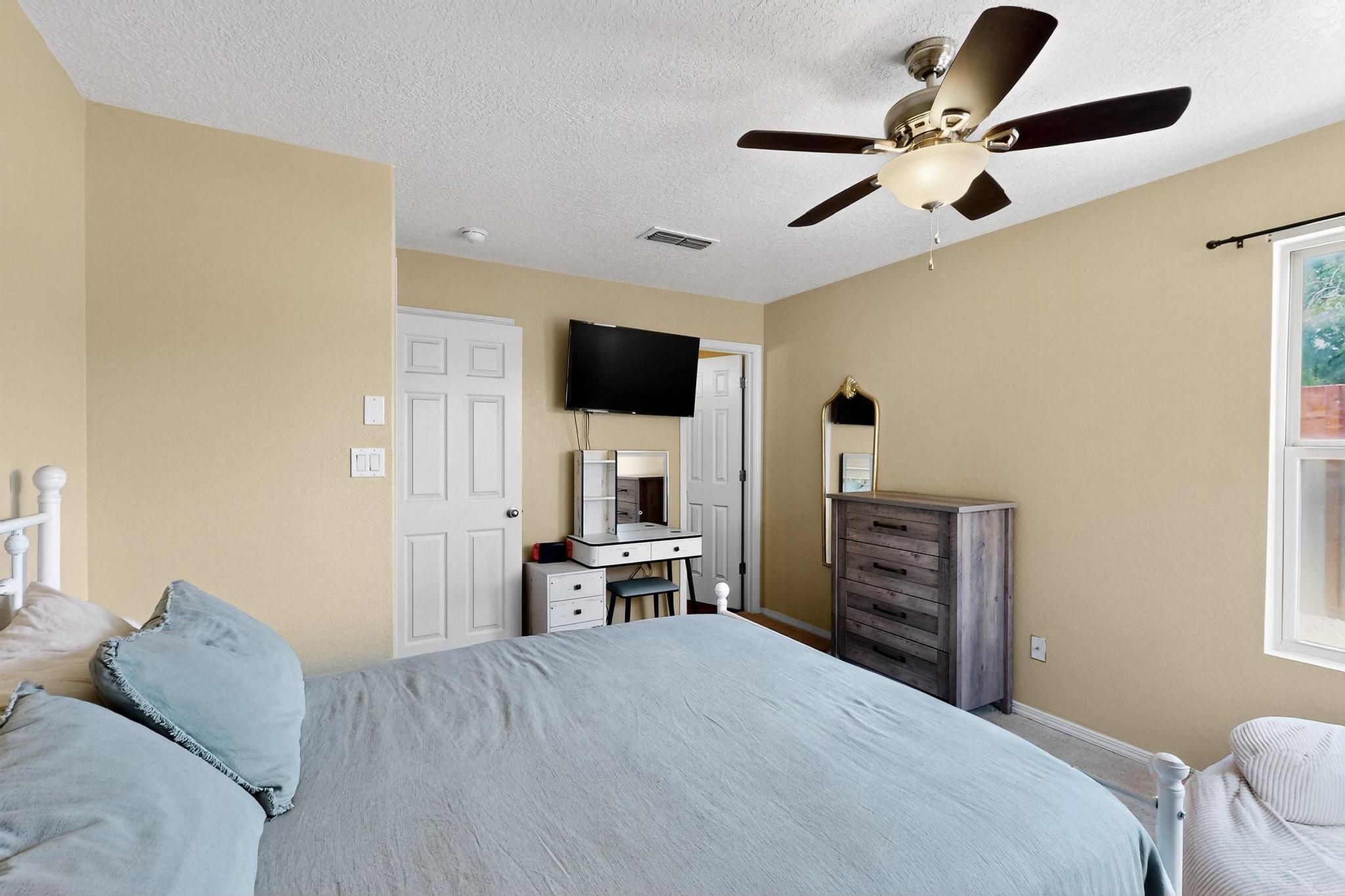1223 Telstar Loop NW