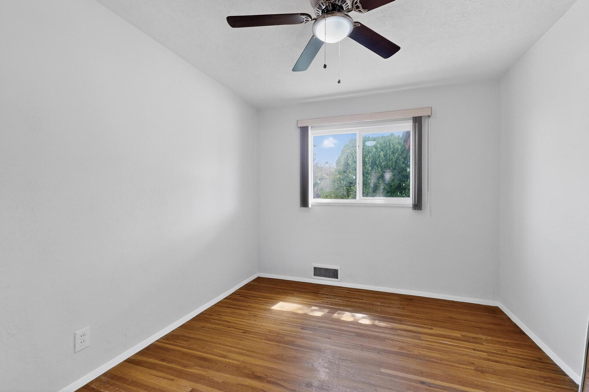 513 MESILLA Street NE