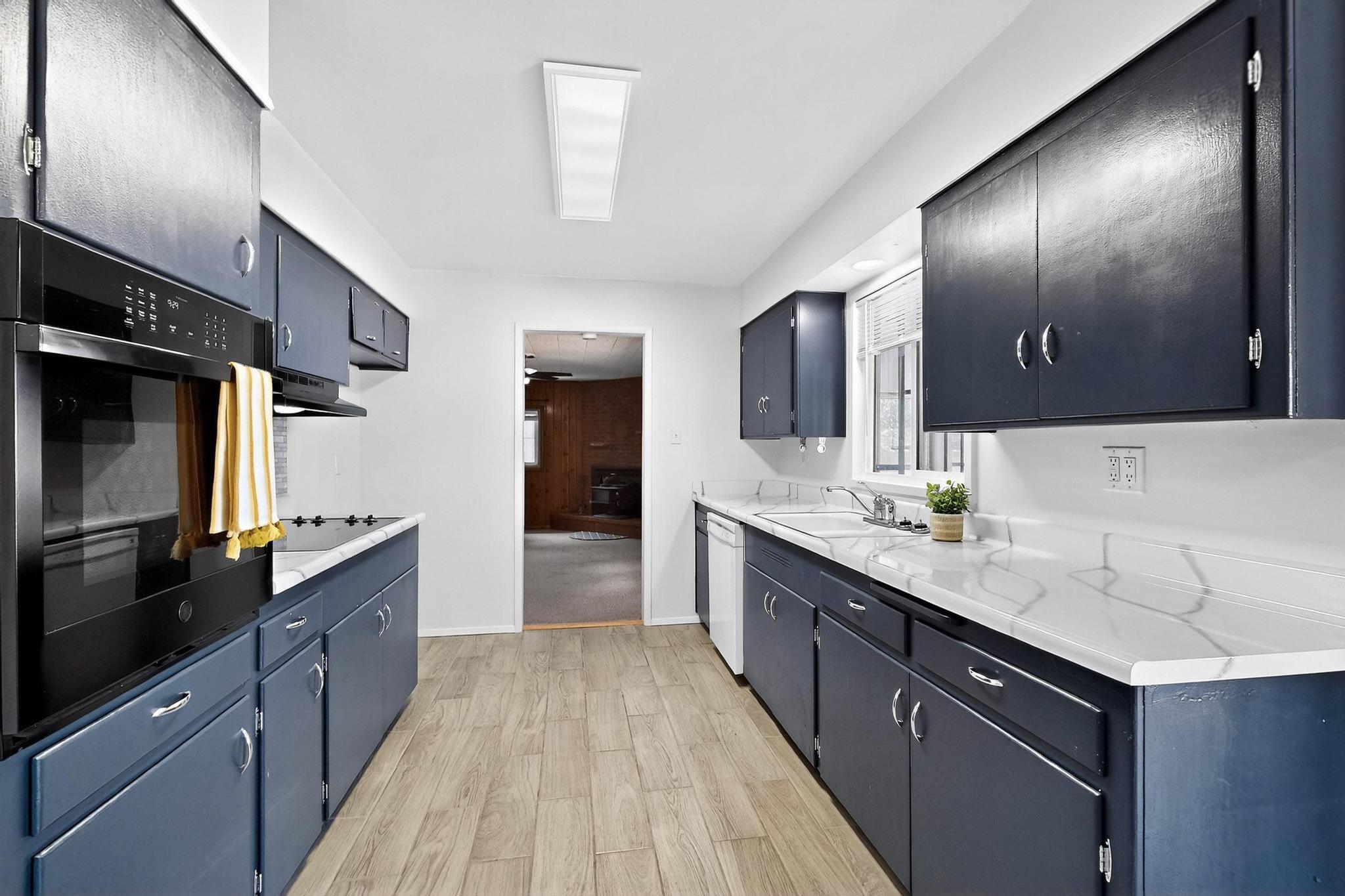 513 MESILLA Street NE