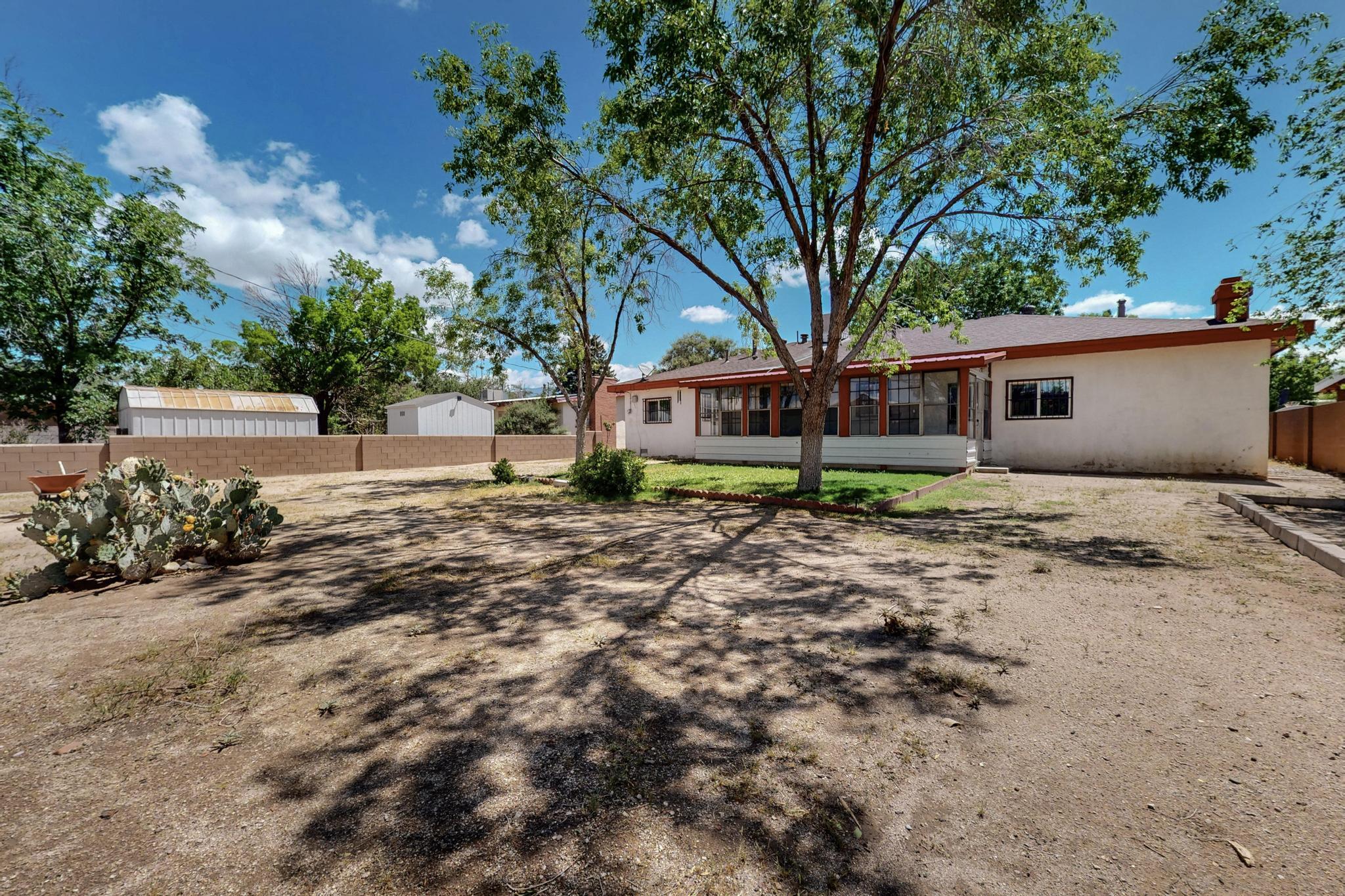 513 MESILLA Street NE