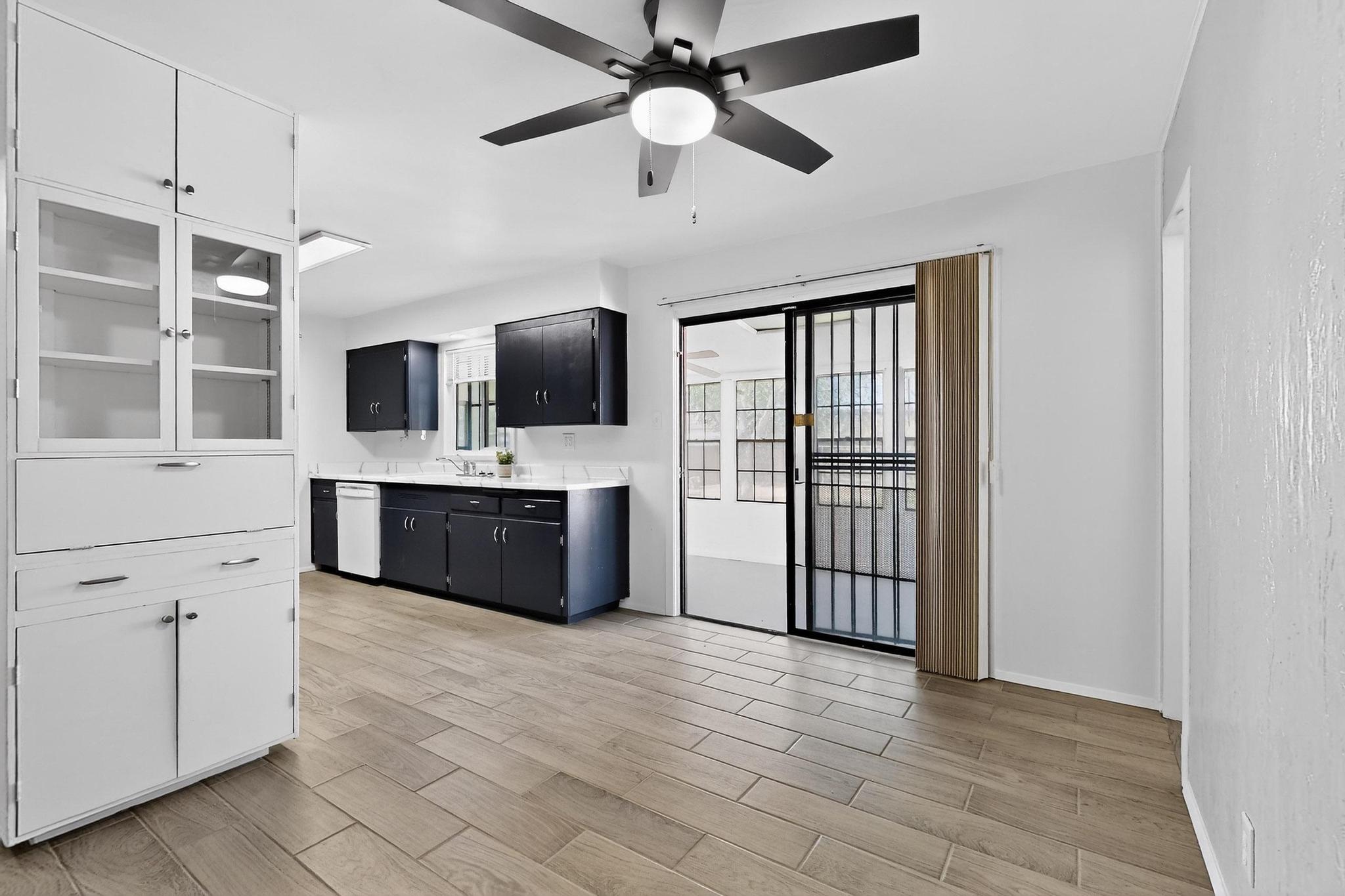 513 MESILLA Street NE