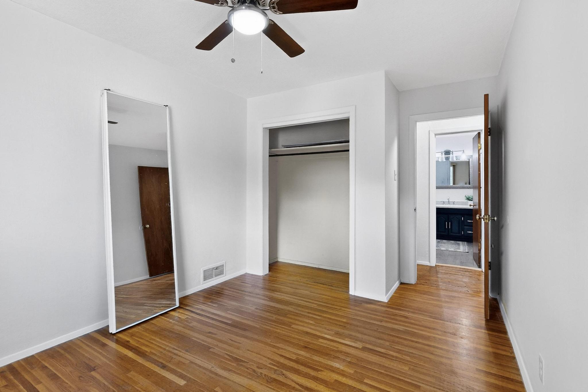 513 MESILLA Street NE