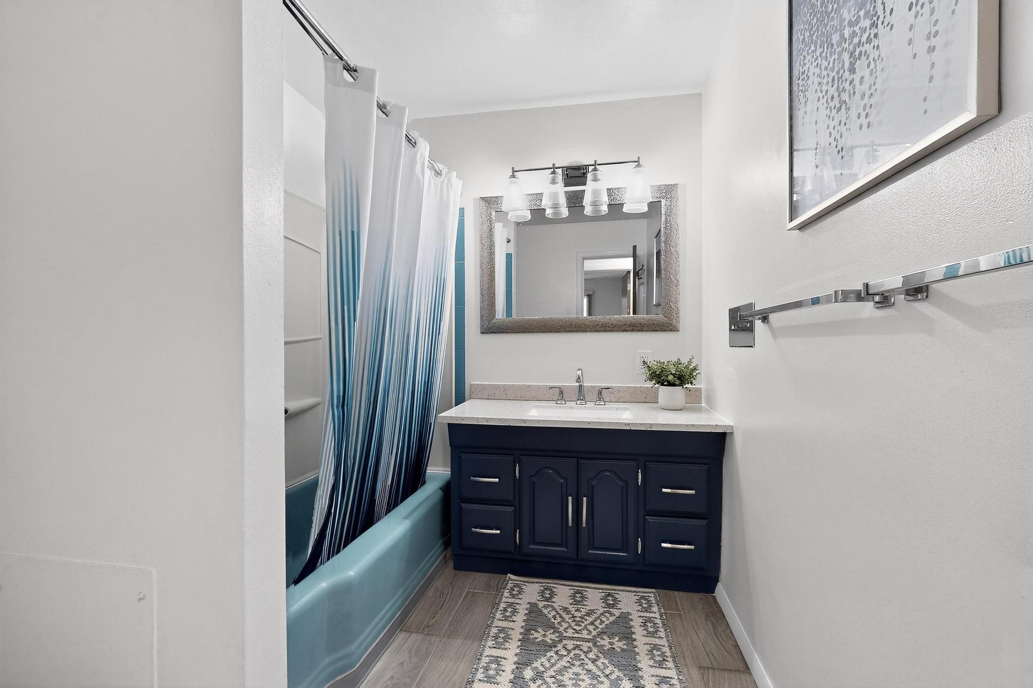 513 MESILLA Street NE