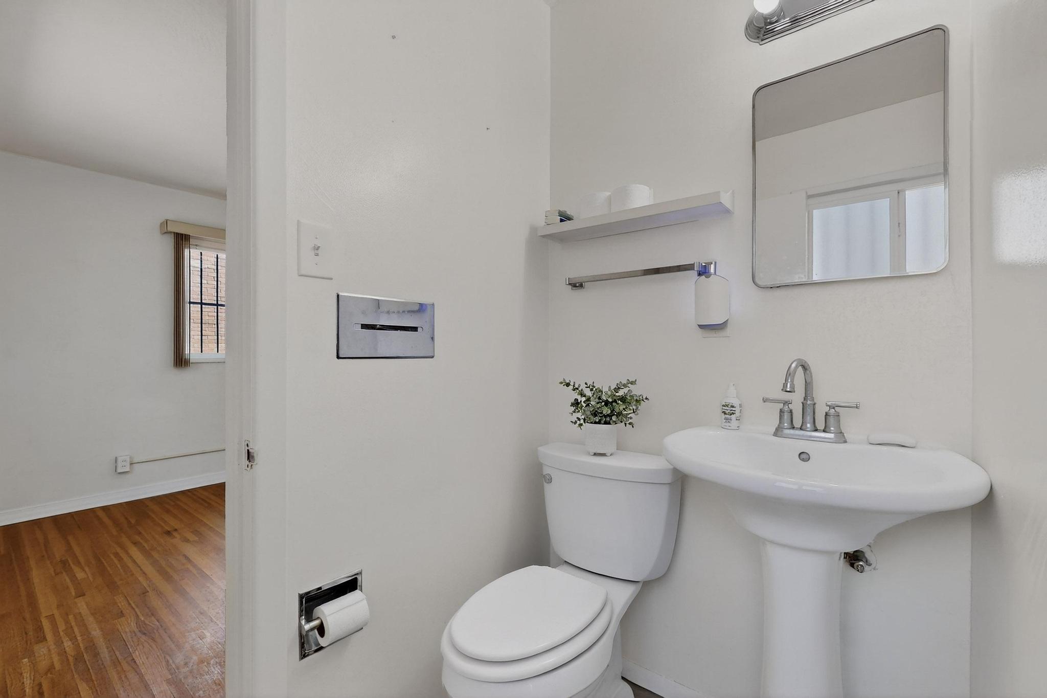 513 MESILLA Street NE