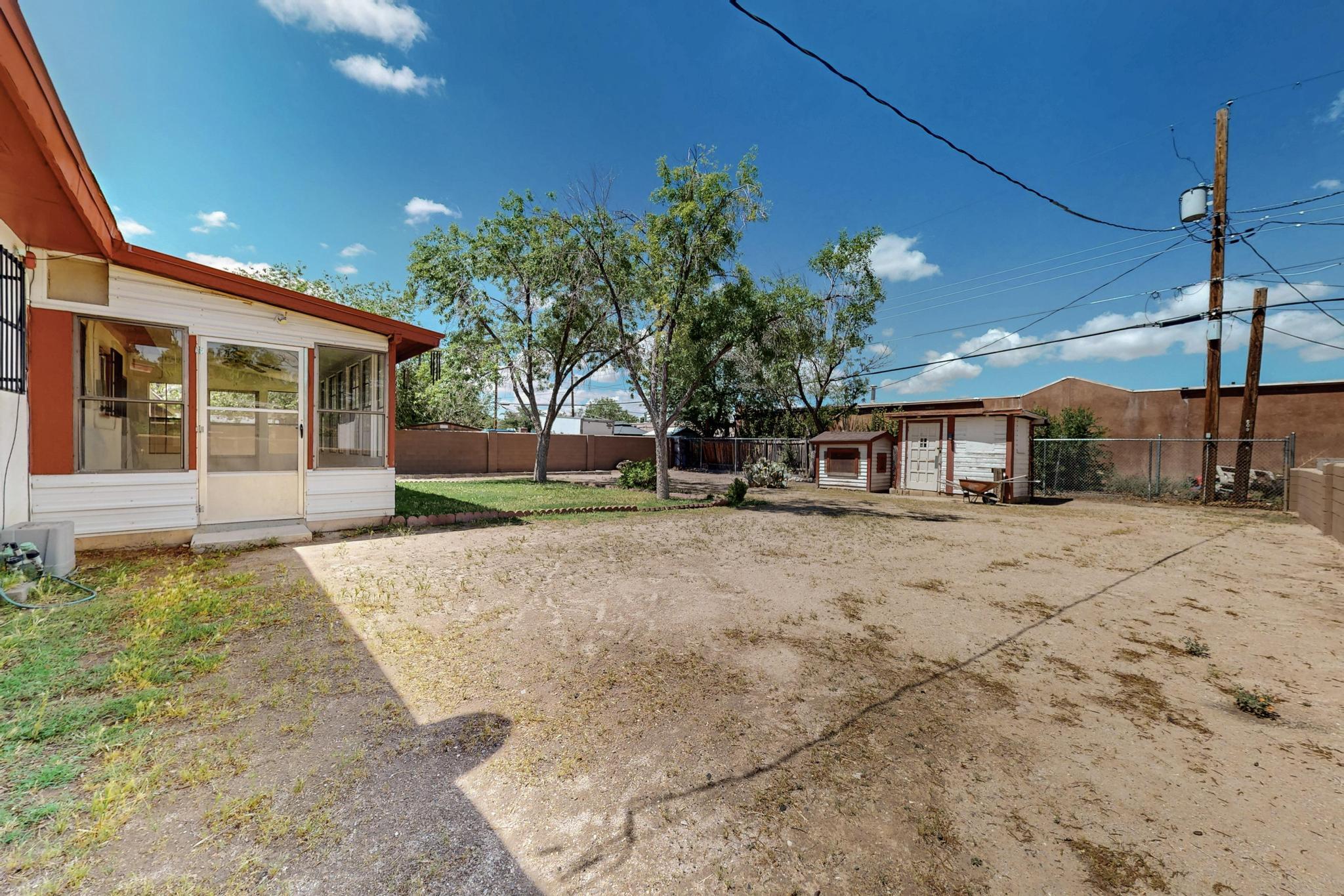 513 MESILLA Street NE