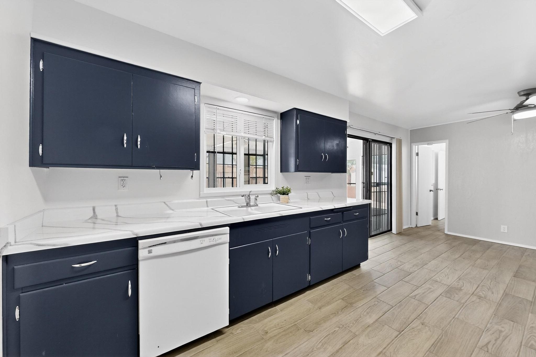 513 MESILLA Street NE