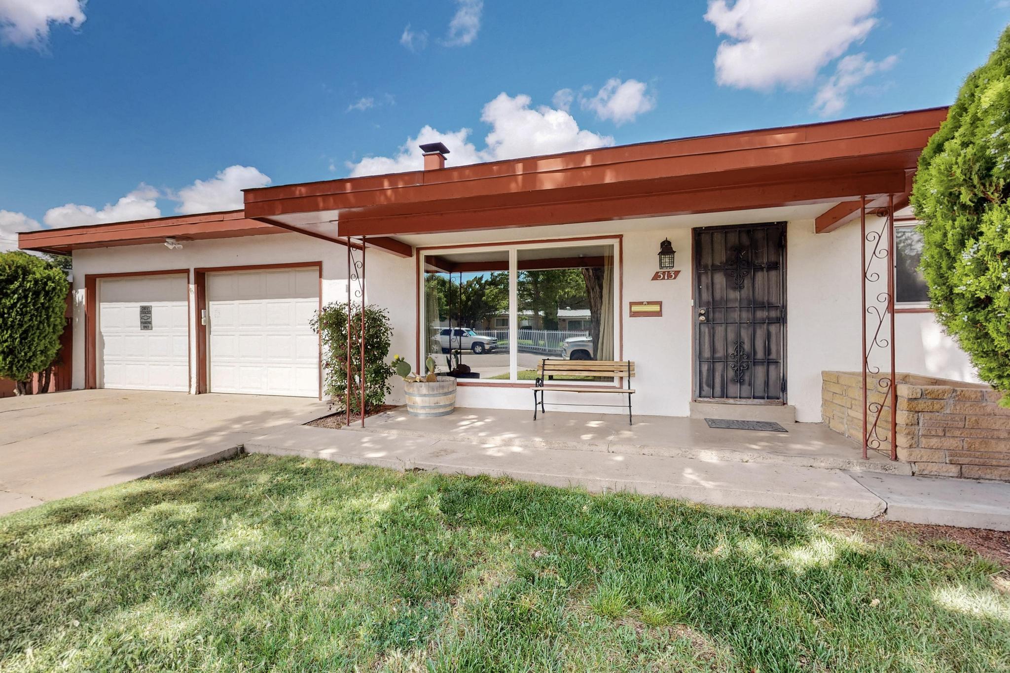 513 MESILLA Street NE