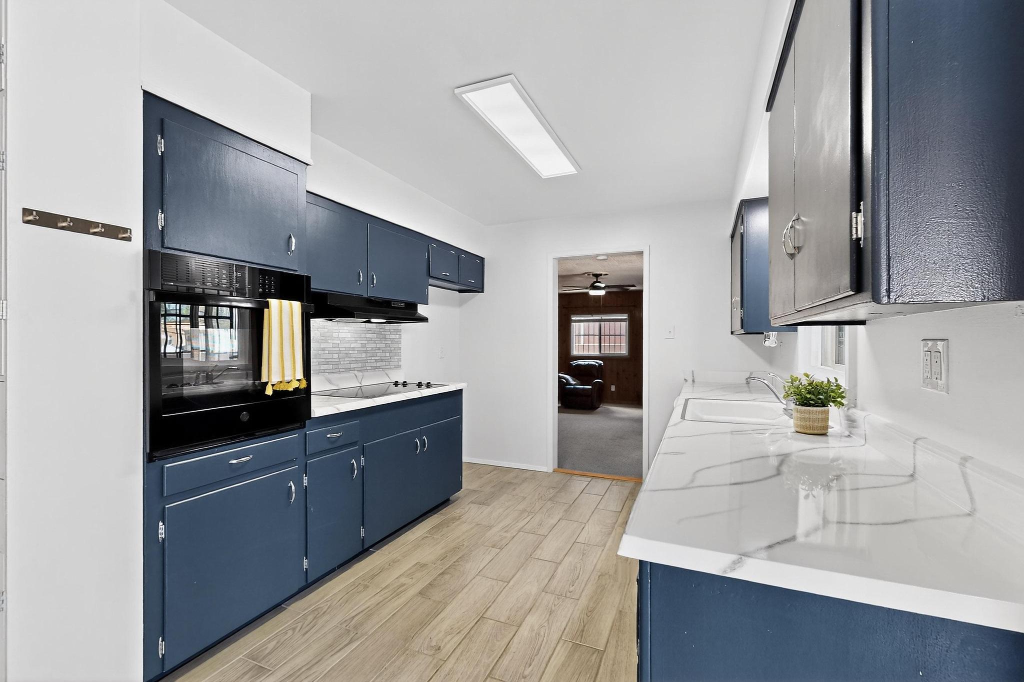 513 MESILLA Street NE