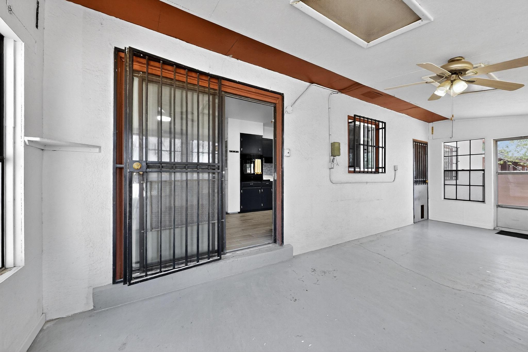 513 MESILLA Street NE