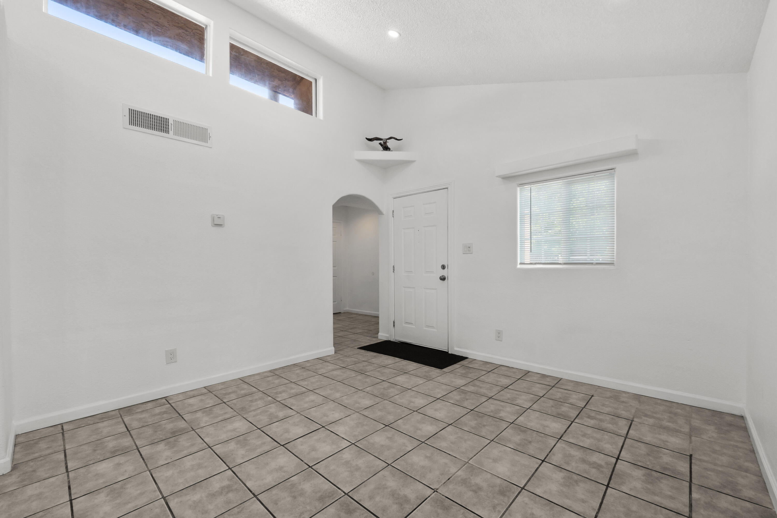 147 SUNSET Place SW
