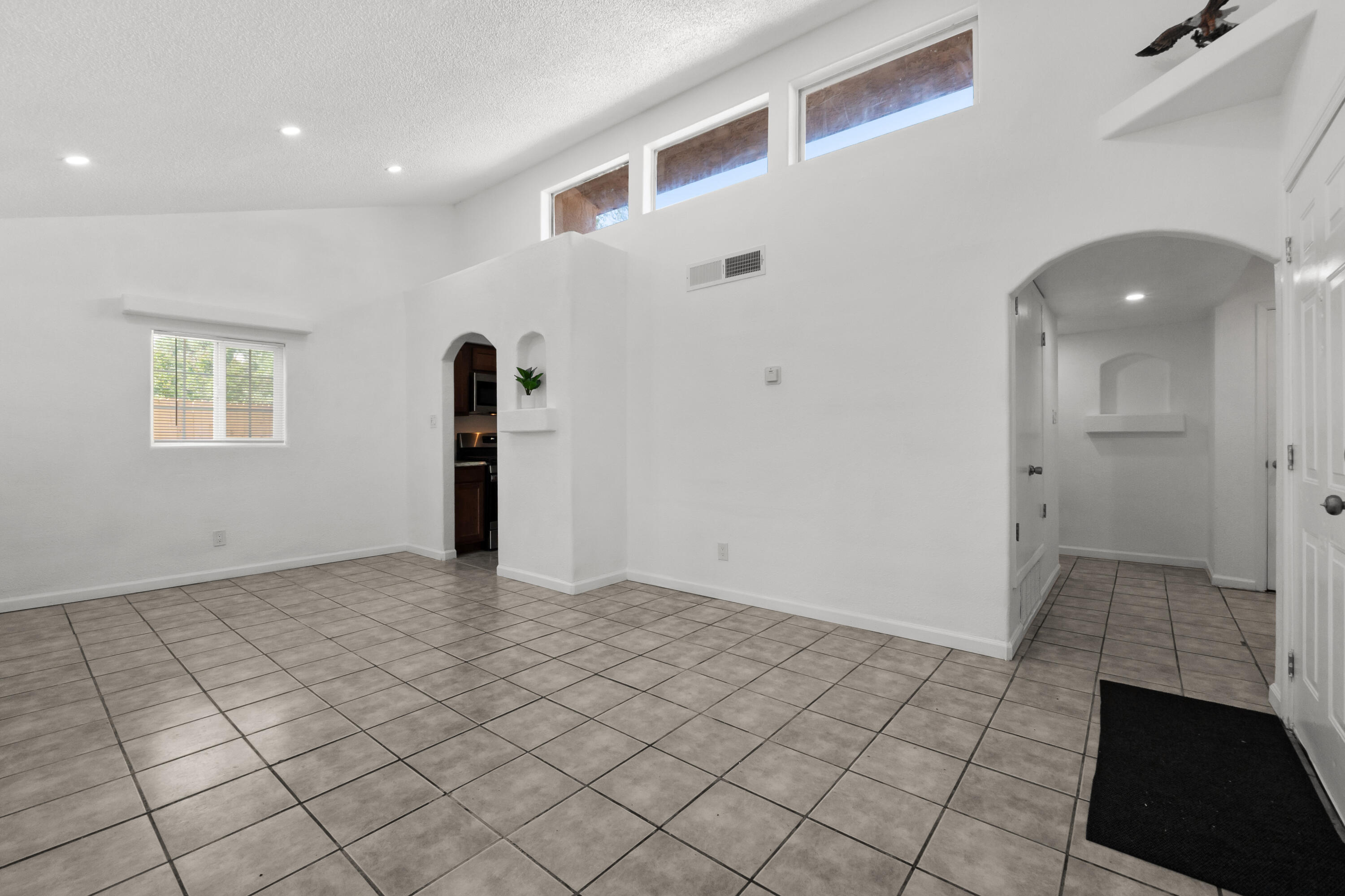 147 SUNSET Place SW