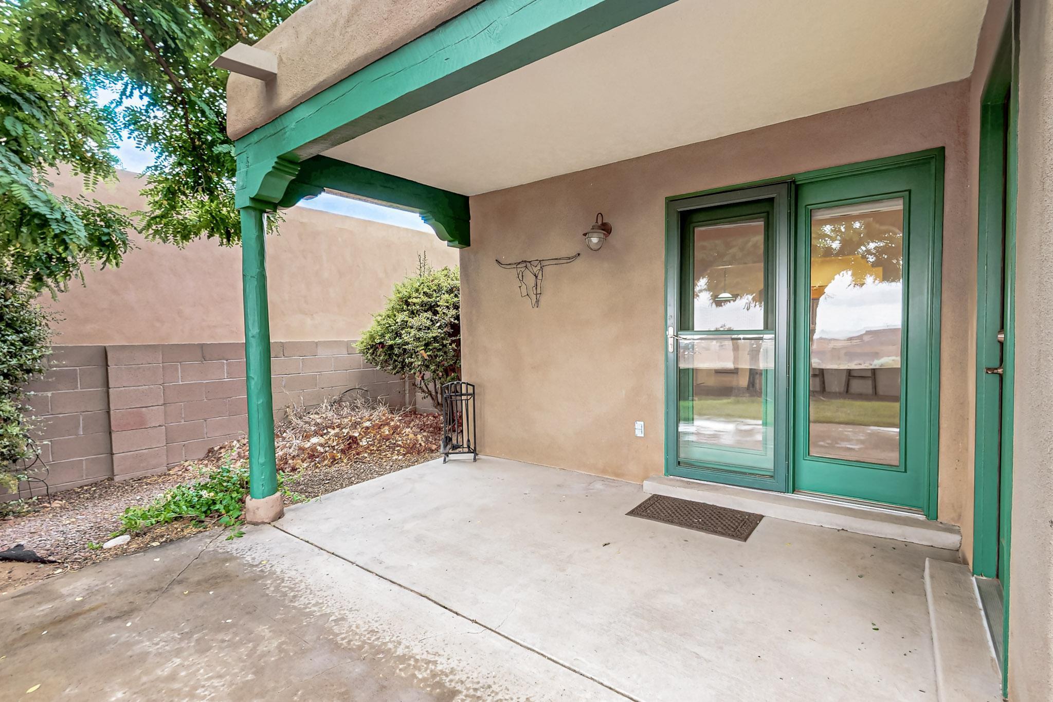 7623 Vista Alta Road NW