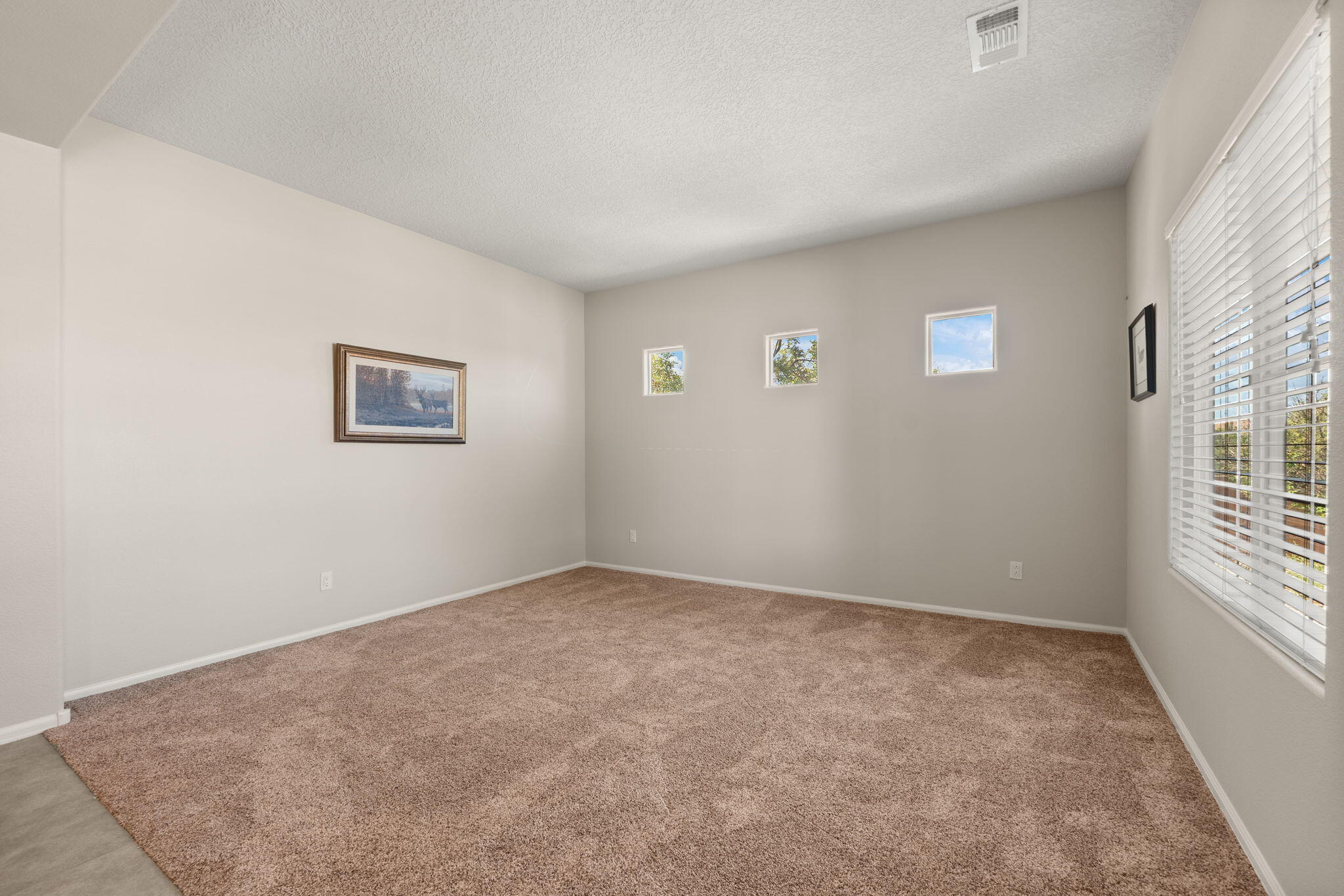 429 Paseo Vista Loop NE