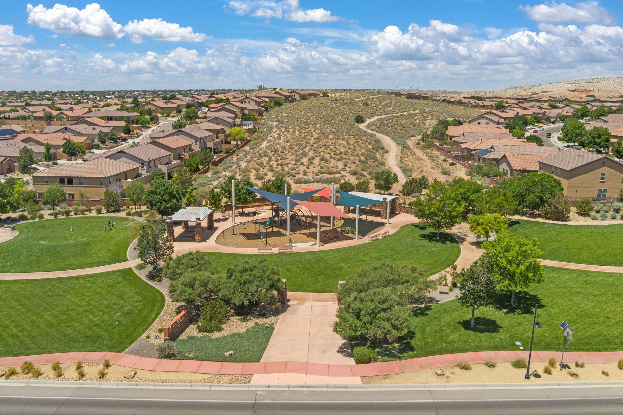 429 Paseo Vista Loop NE