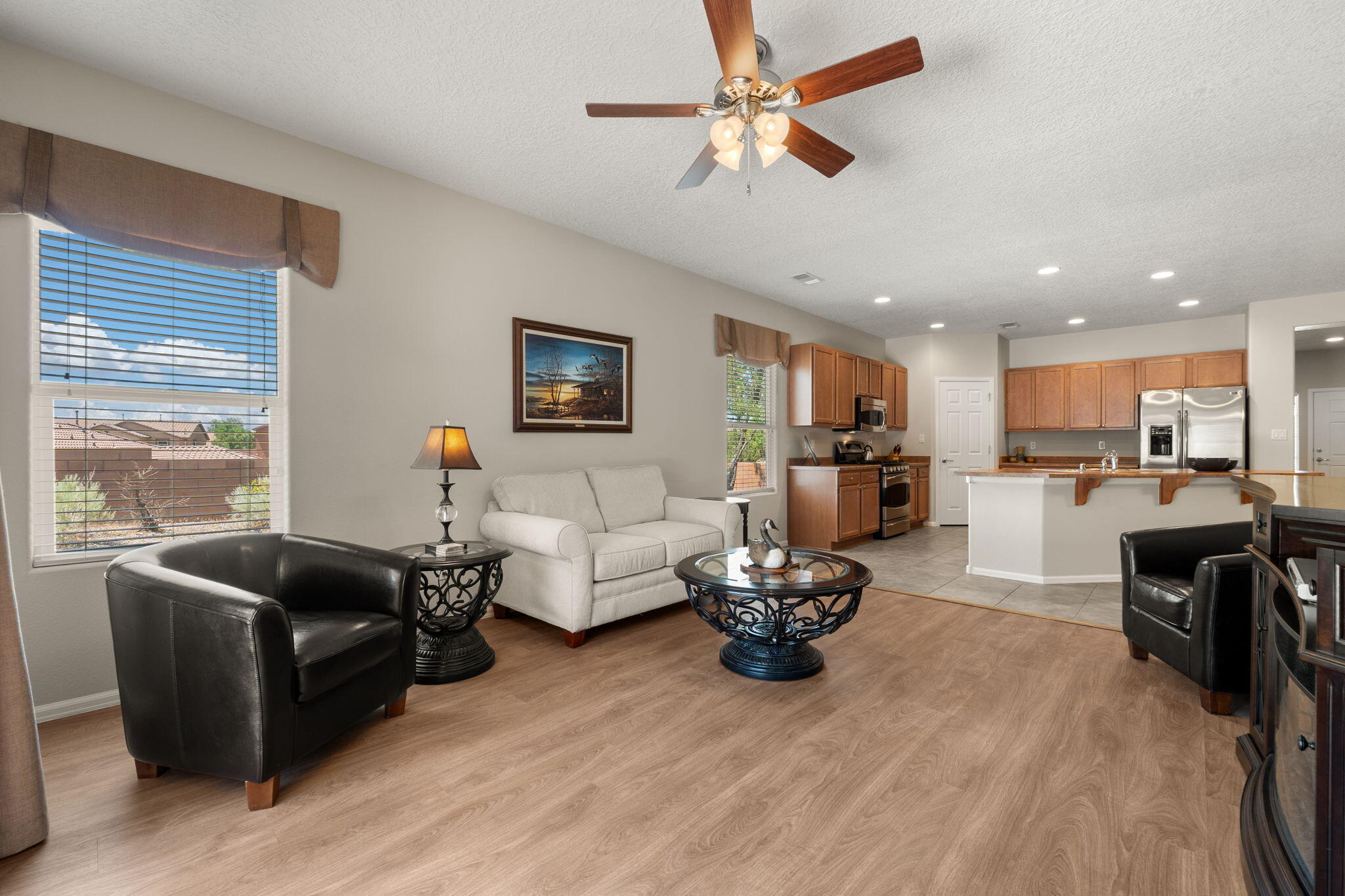 429 Paseo Vista Loop NE