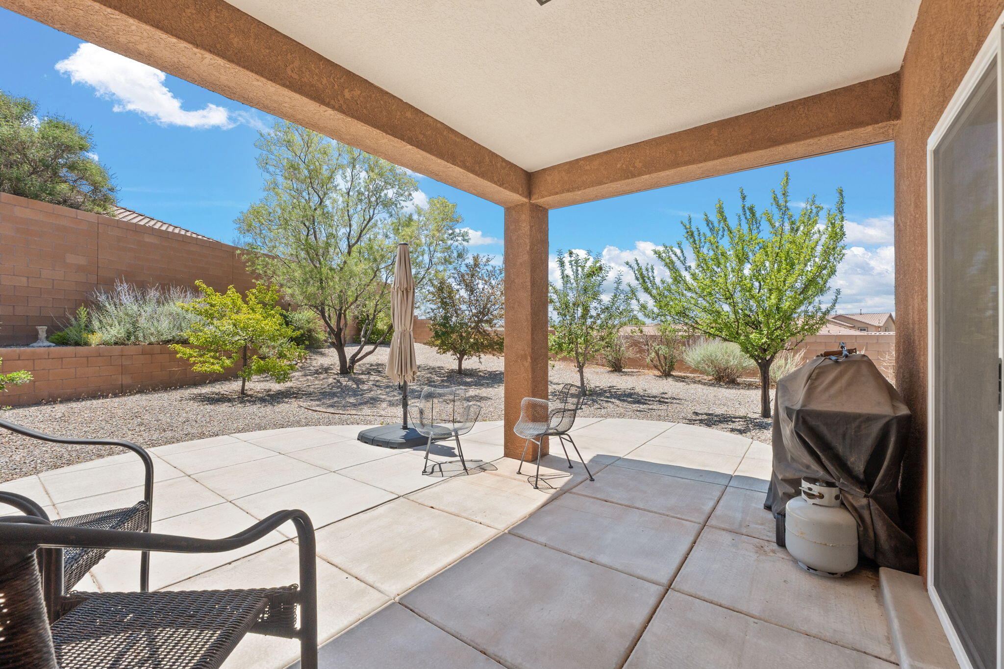 429 Paseo Vista Loop NE