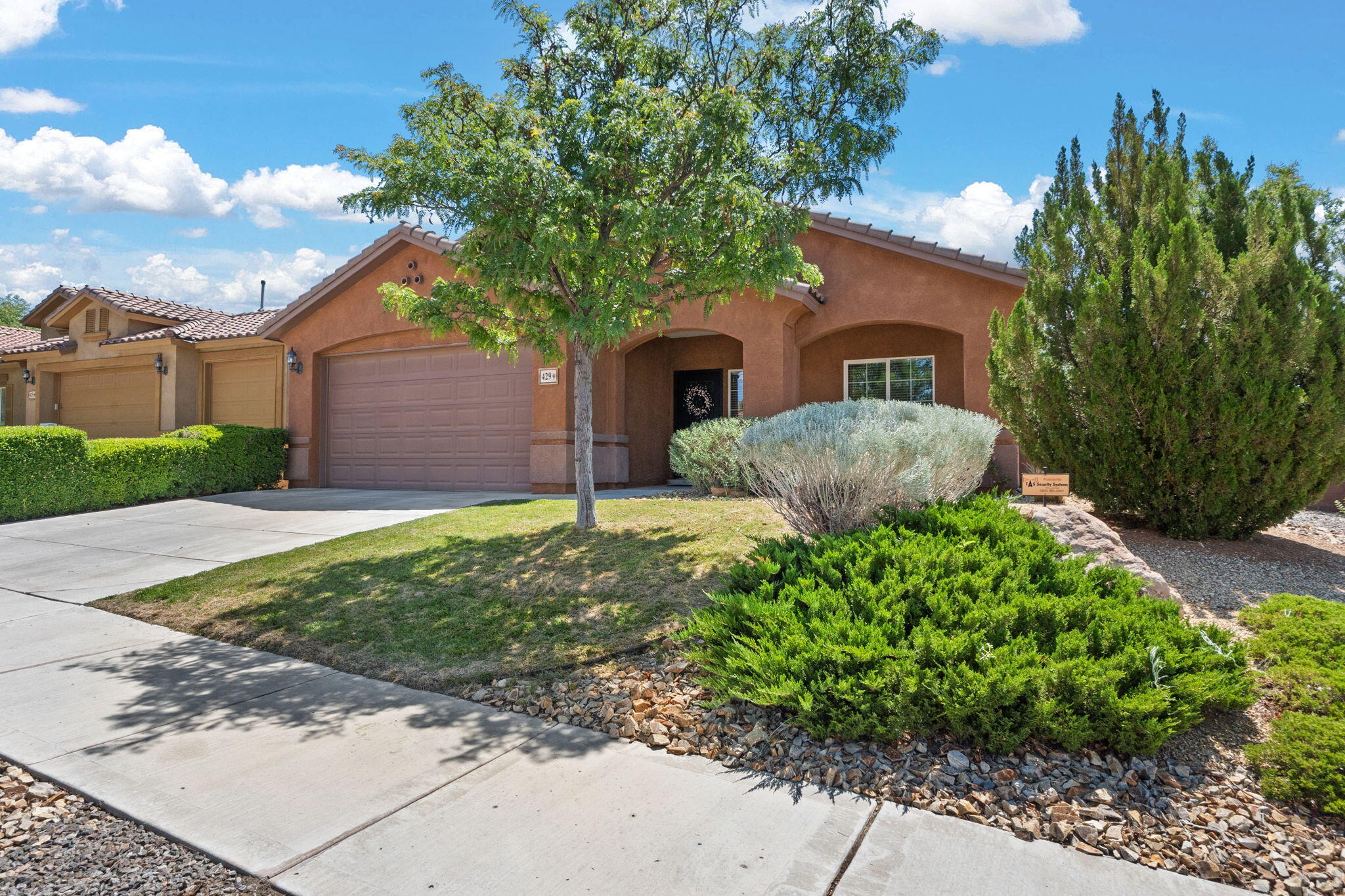 429 Paseo Vista Loop NE