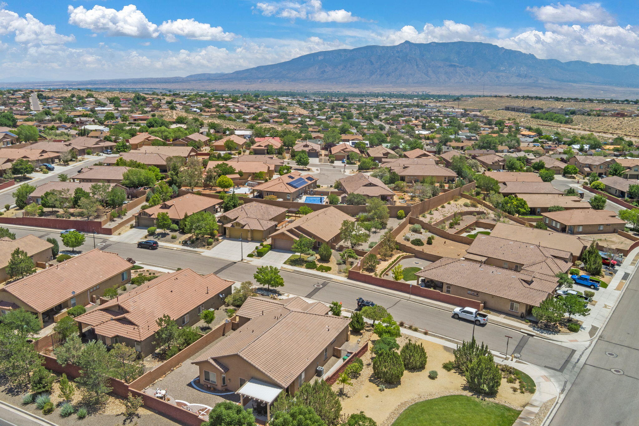 429 Paseo Vista Loop NE