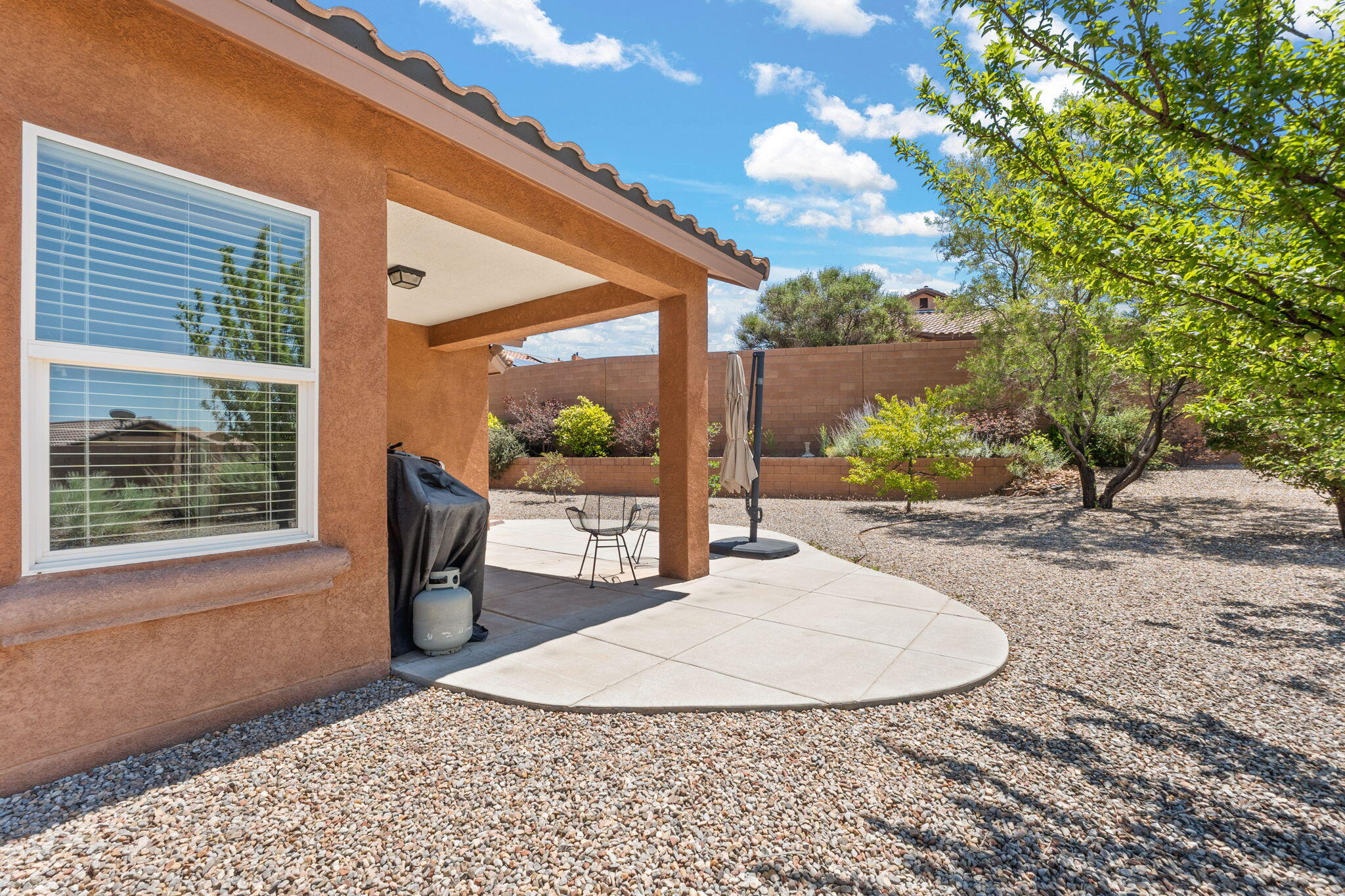 429 Paseo Vista Loop NE