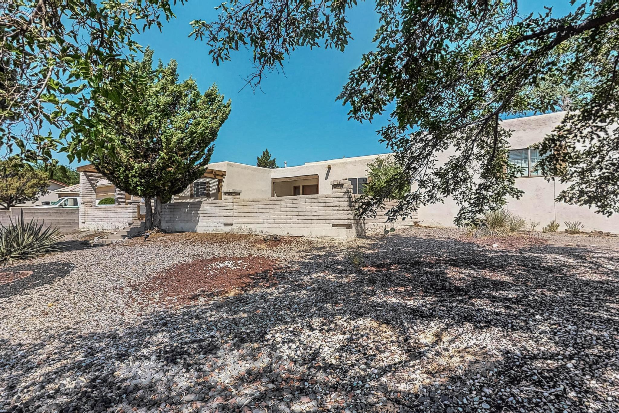 3213 MAY Circle SE