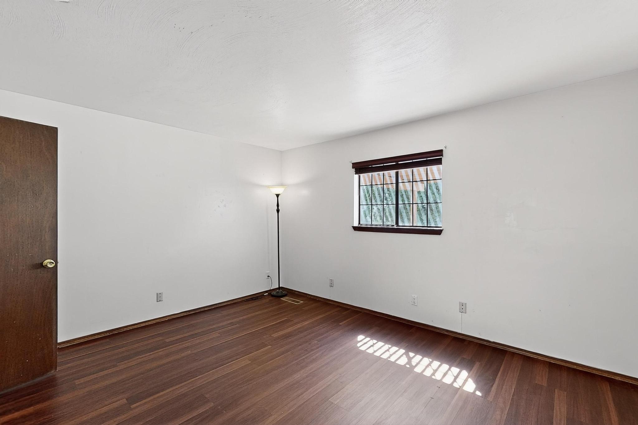 3213 MAY Circle SE