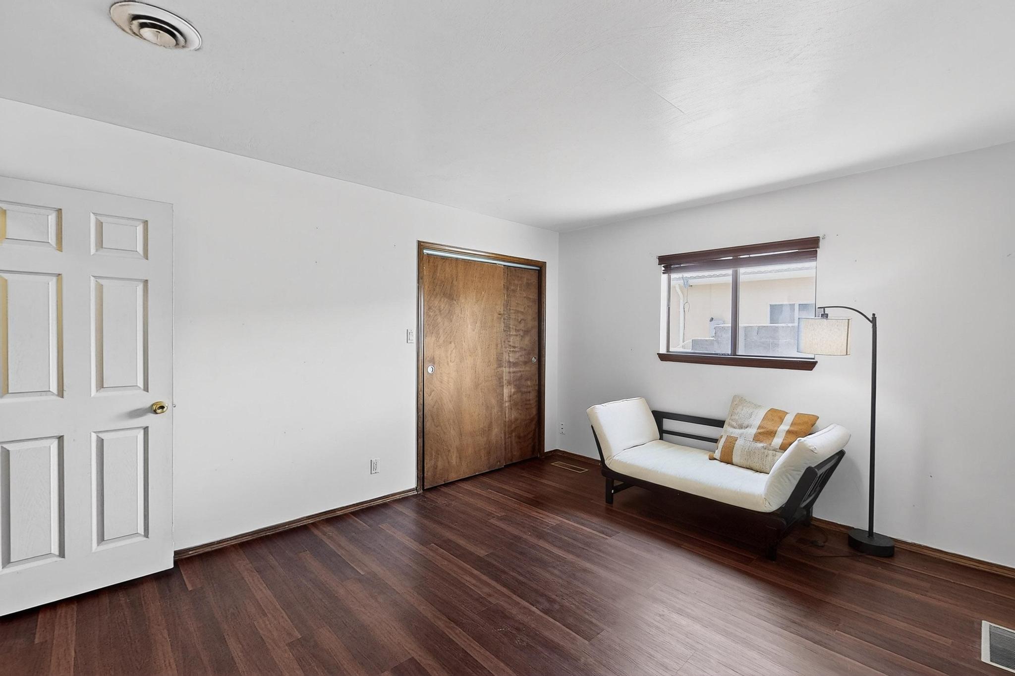 3213 MAY Circle SE