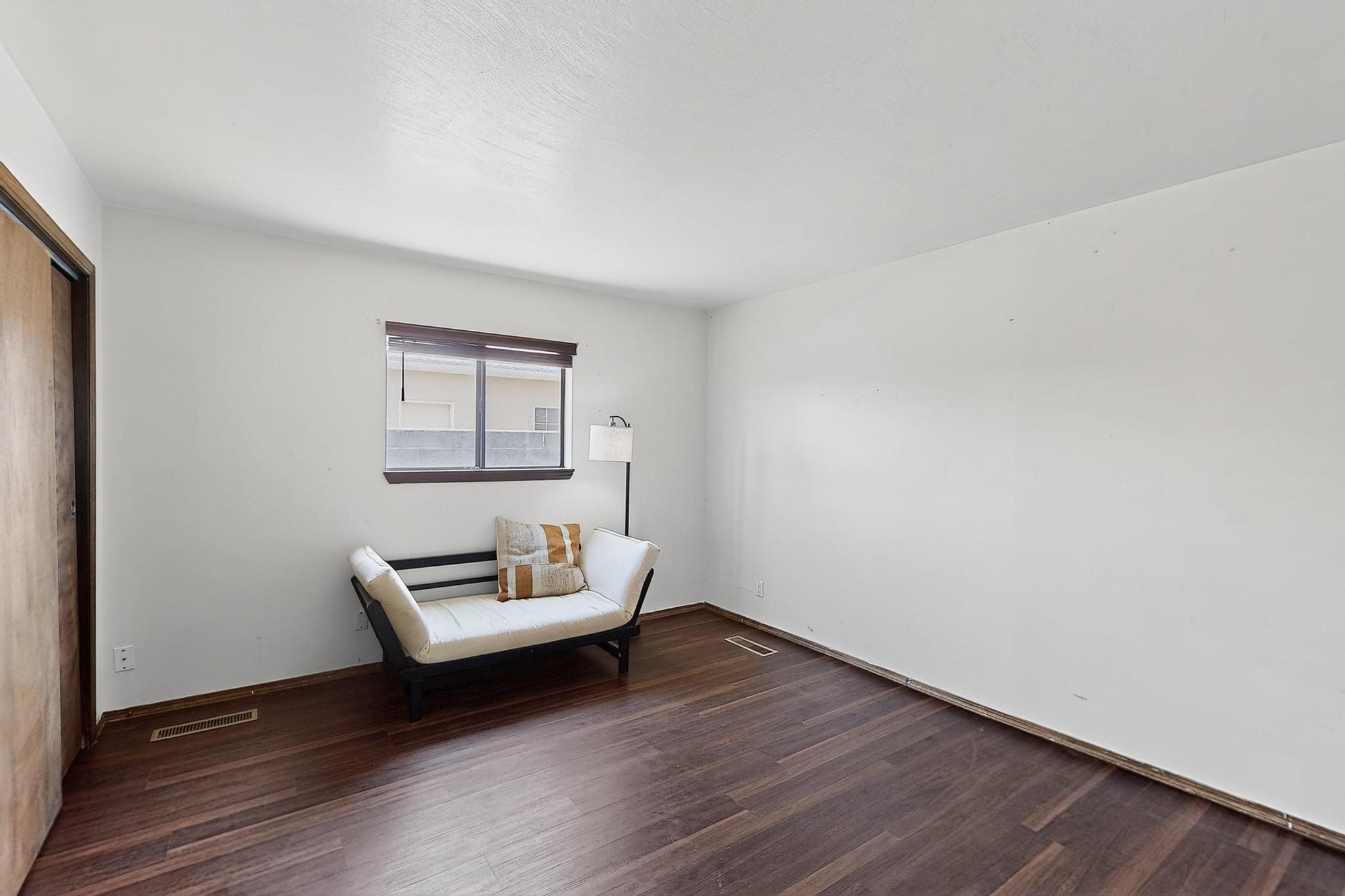 3213 MAY Circle SE