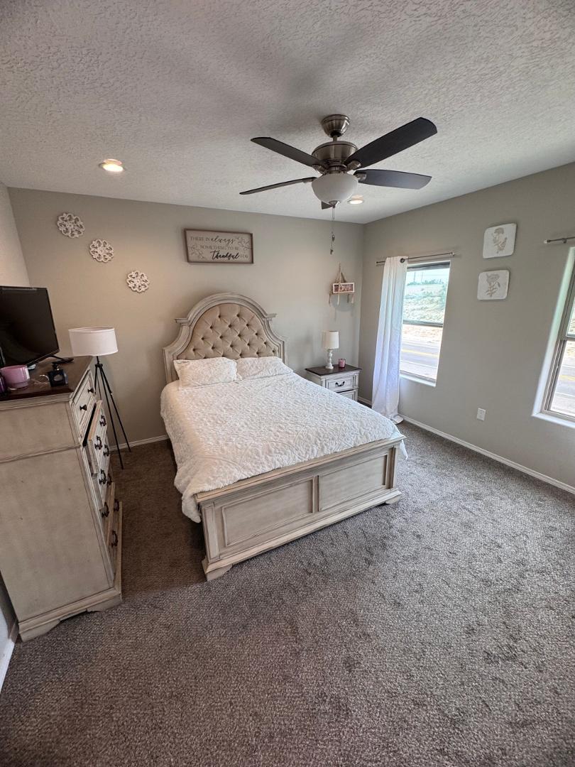 13727 Covered Wagon SE