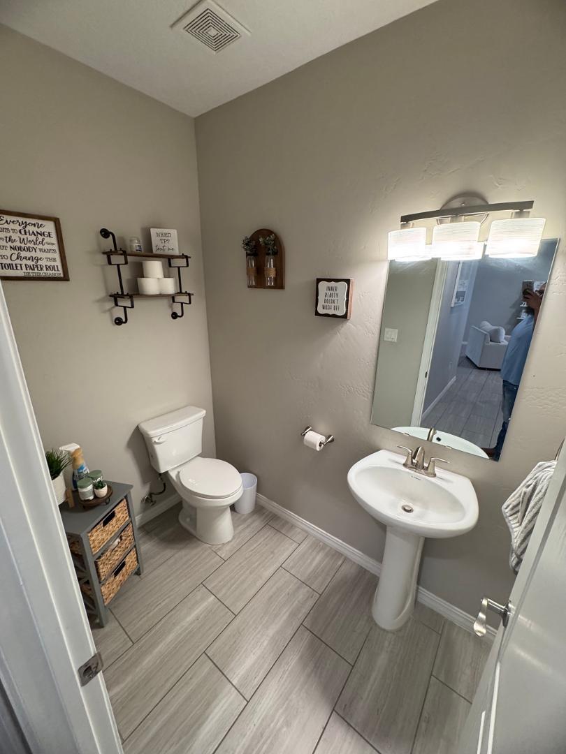 13727 Covered Wagon SE