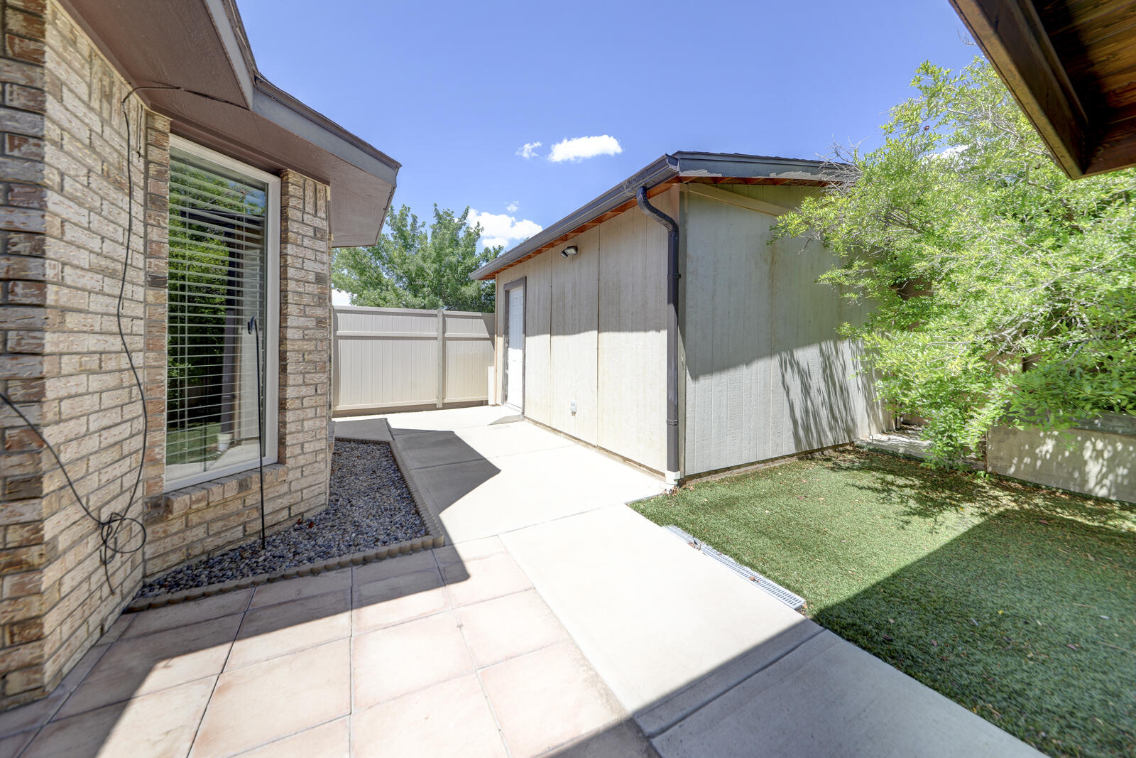 7520 ROSETTE Drive NW