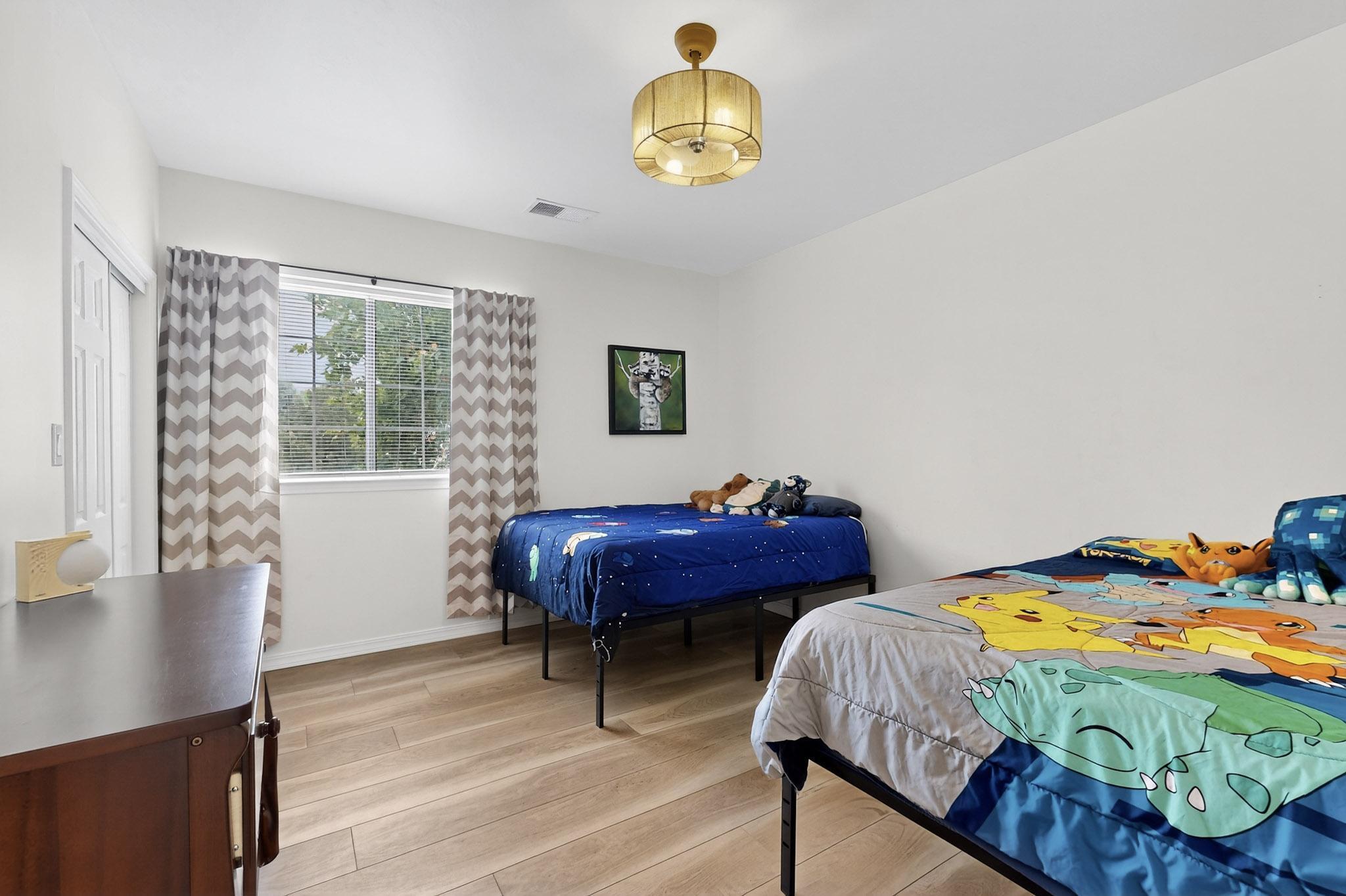 12301 LA VISTA GRANDE Drive NE