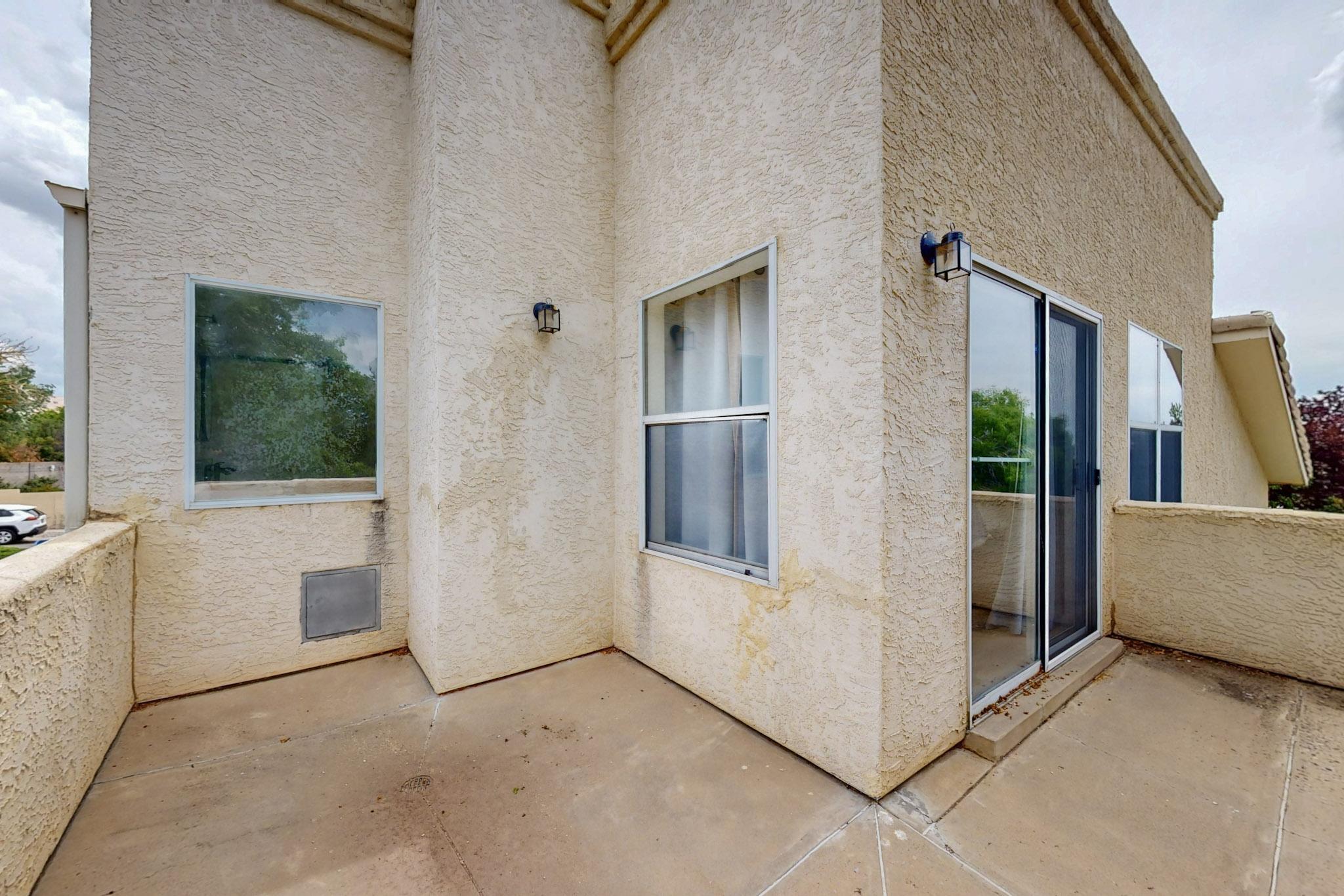 12301 LA VISTA GRANDE Drive NE