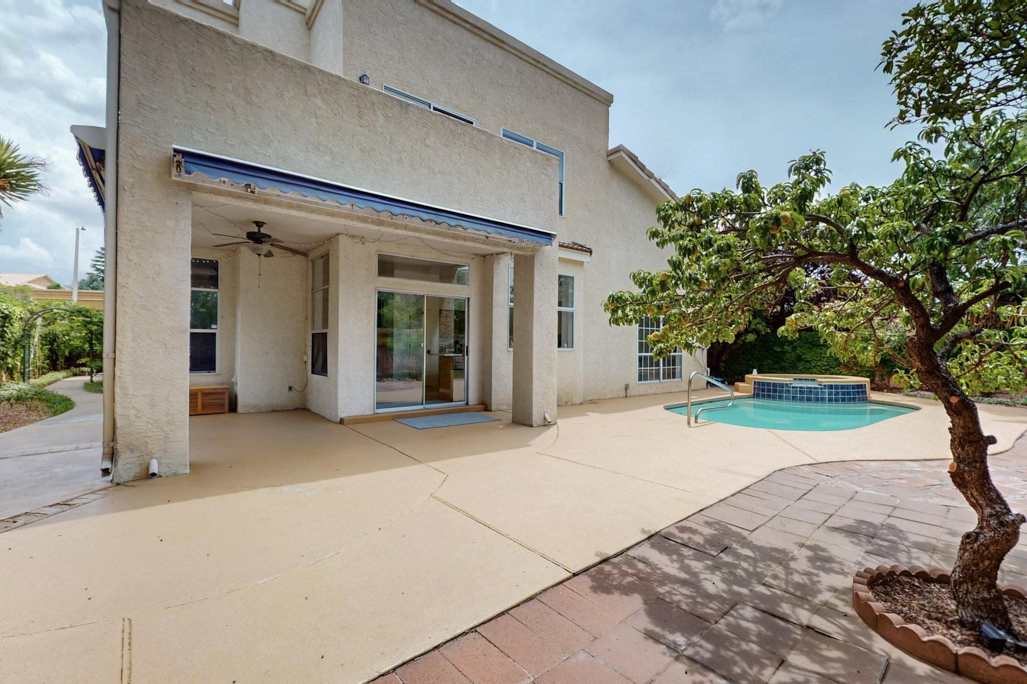 12301 LA VISTA GRANDE Drive NE
