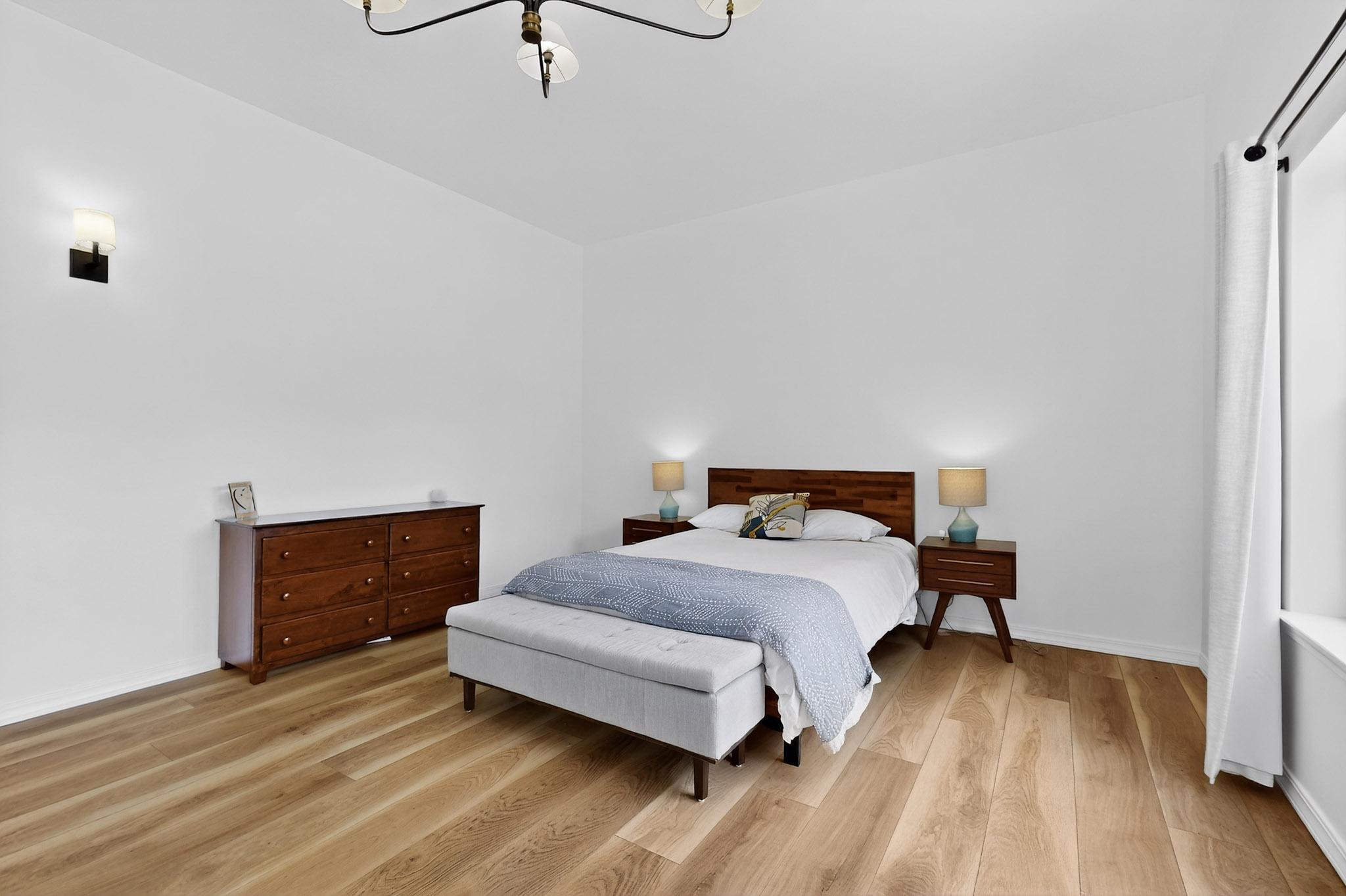 12301 LA VISTA GRANDE Drive NE