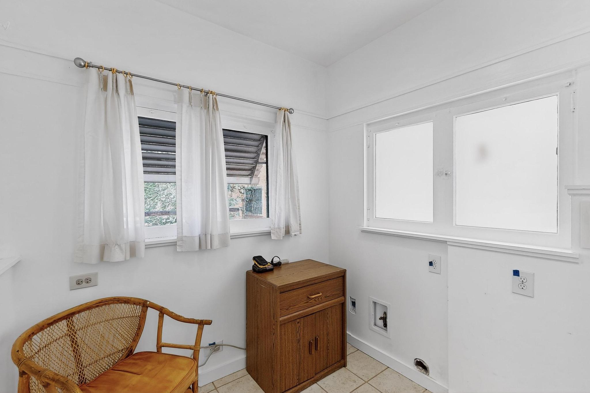 111 COLUMBIA Drive SE