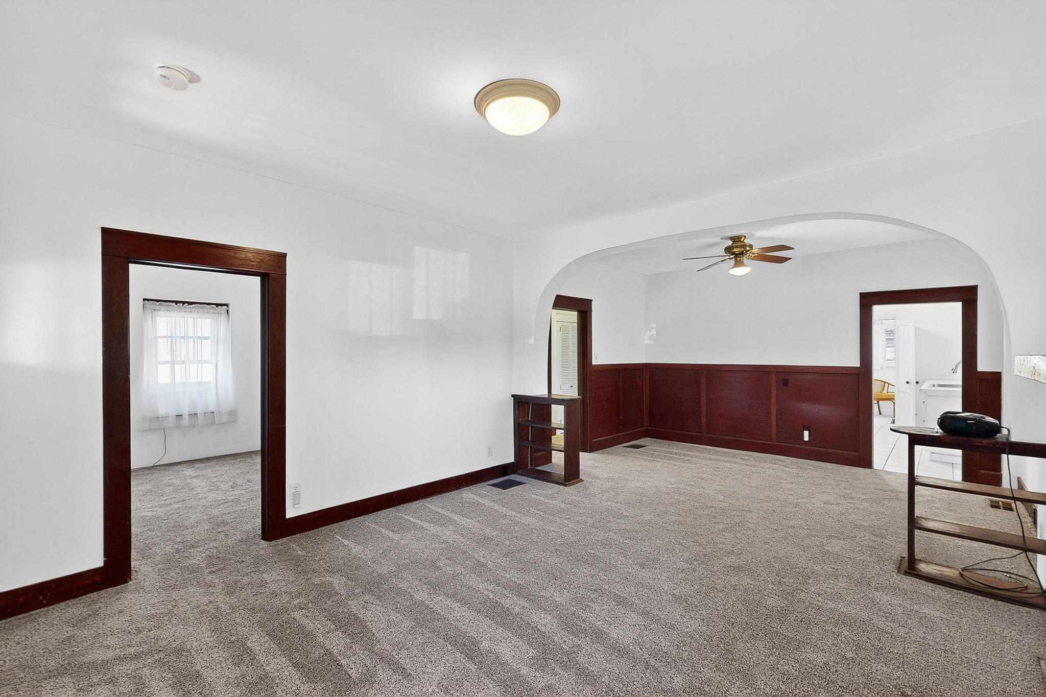 111 COLUMBIA Drive SE