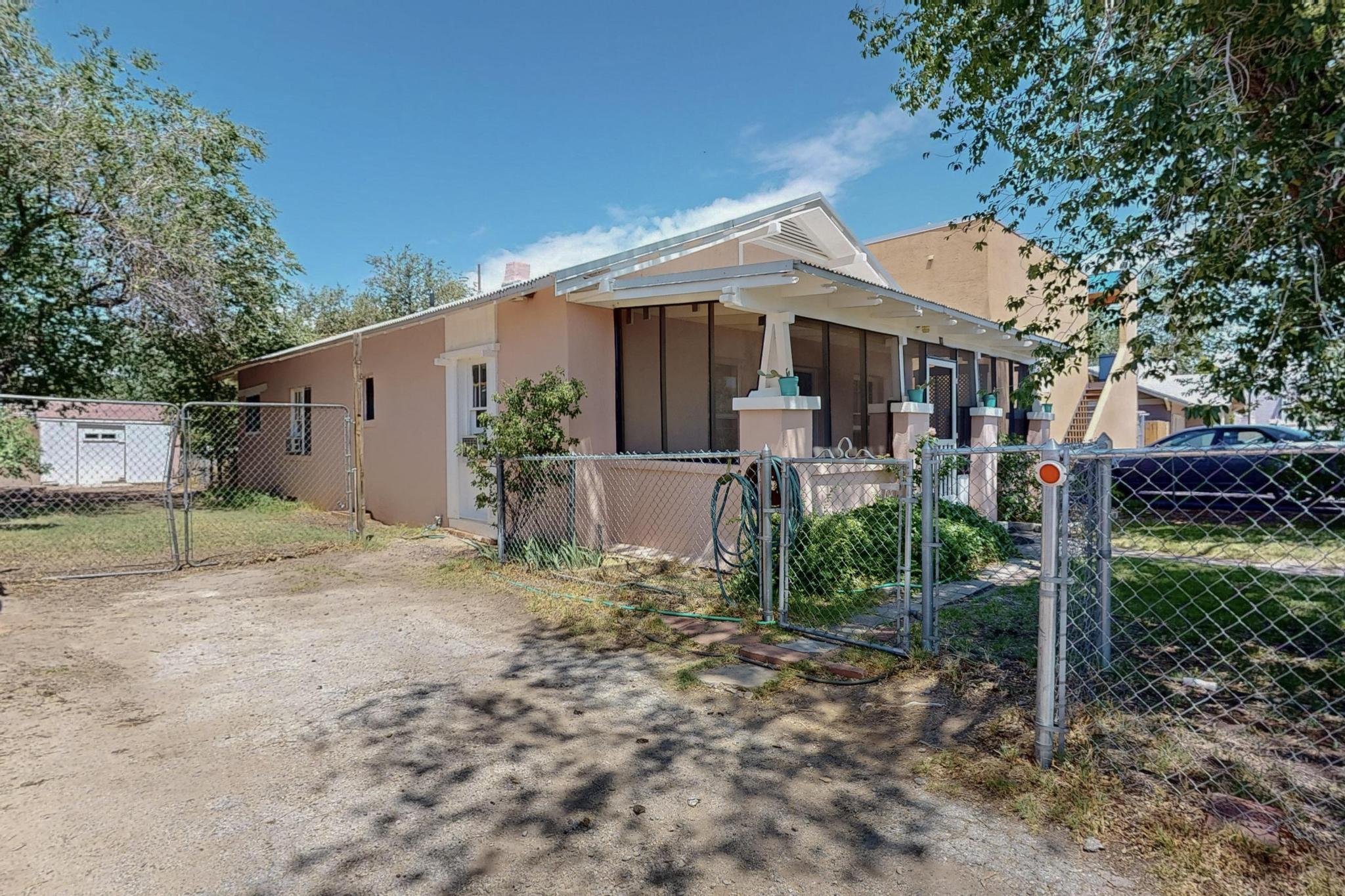 111 COLUMBIA Drive SE