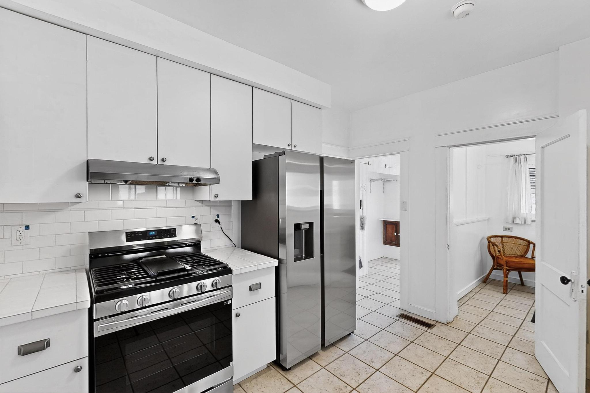 111 COLUMBIA Drive SE