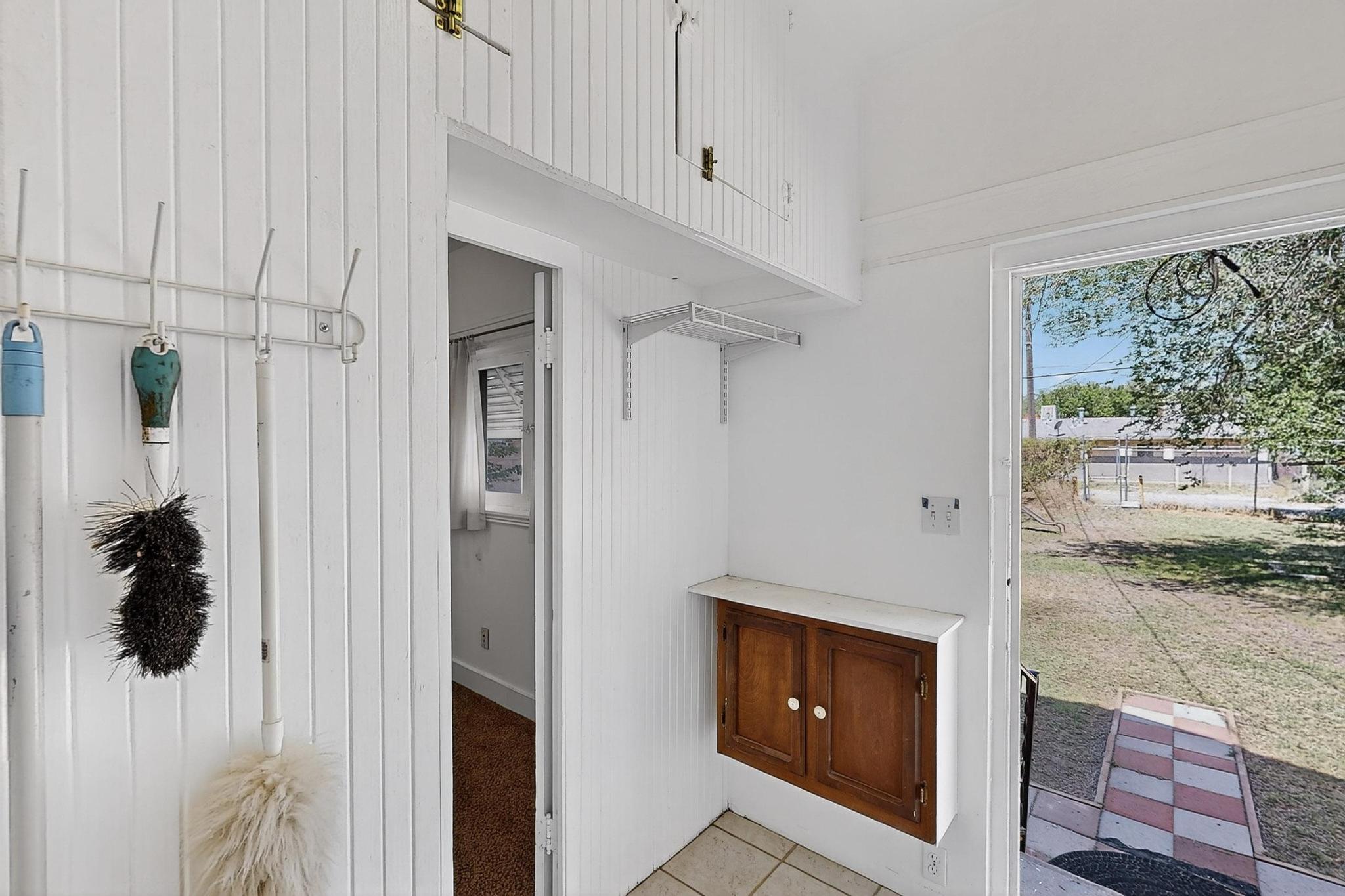 111 COLUMBIA Drive SE