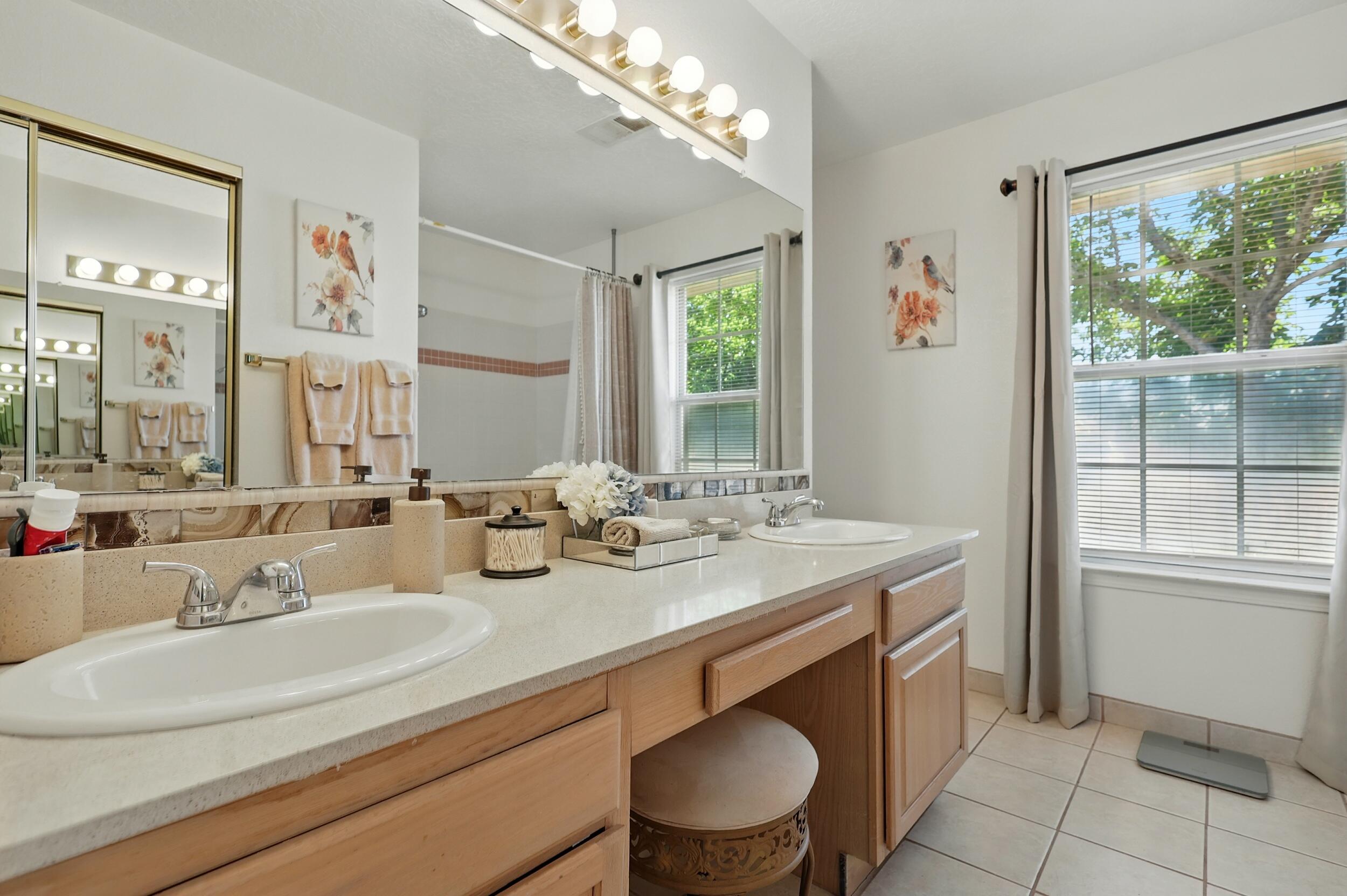 1506 CERRO VISTA Loop NW