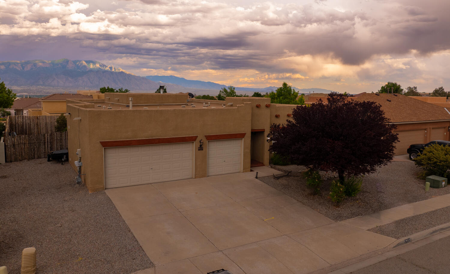 5612 SANDOVAL Drive NE