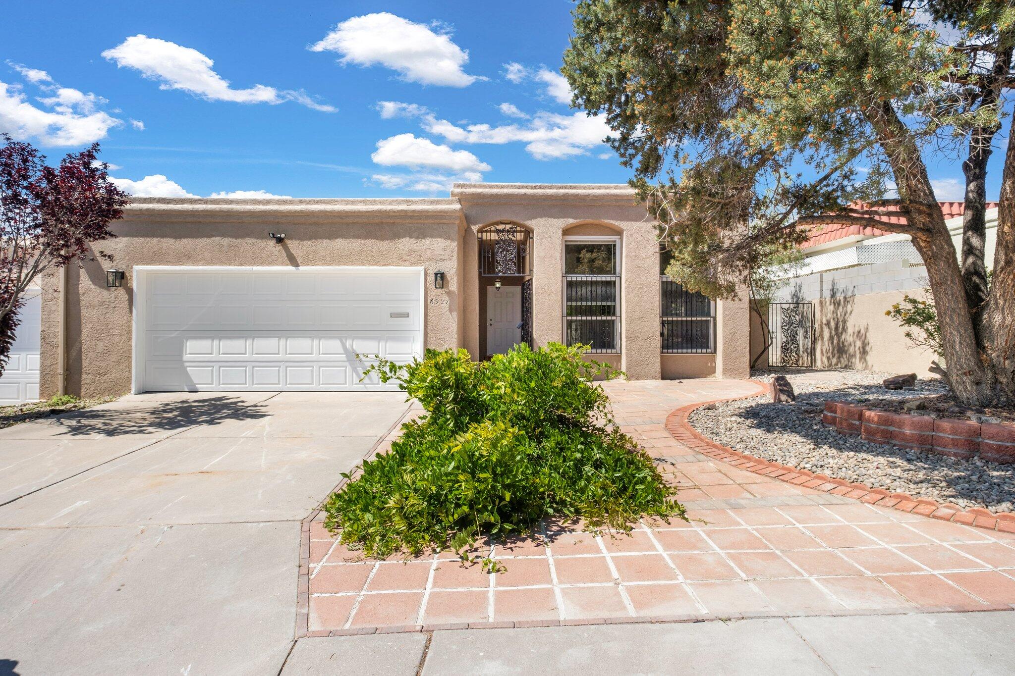 6927 ARVILLA Place NE