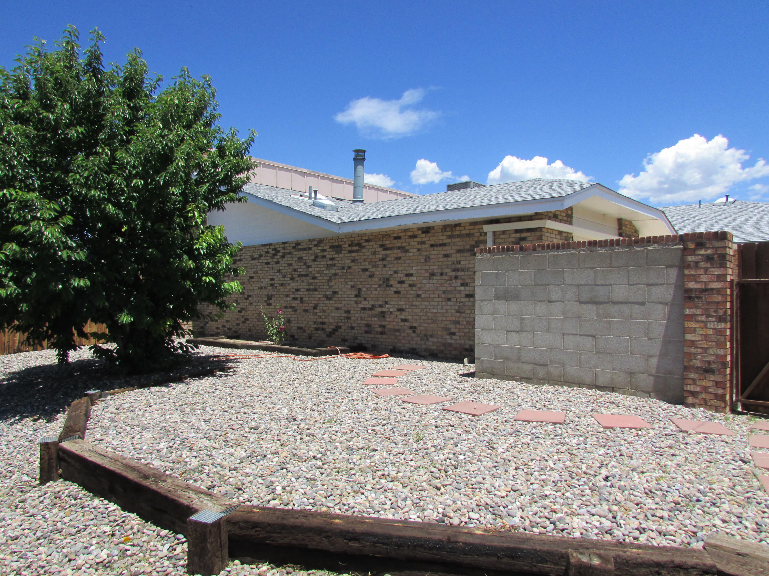 3109 DALLAS Street NE