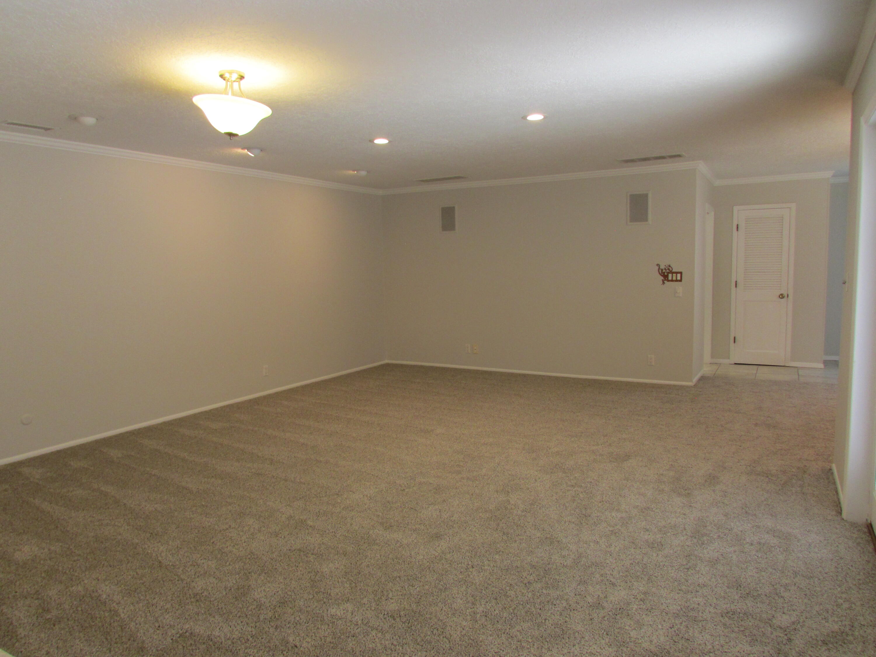 3109 DALLAS Street NE