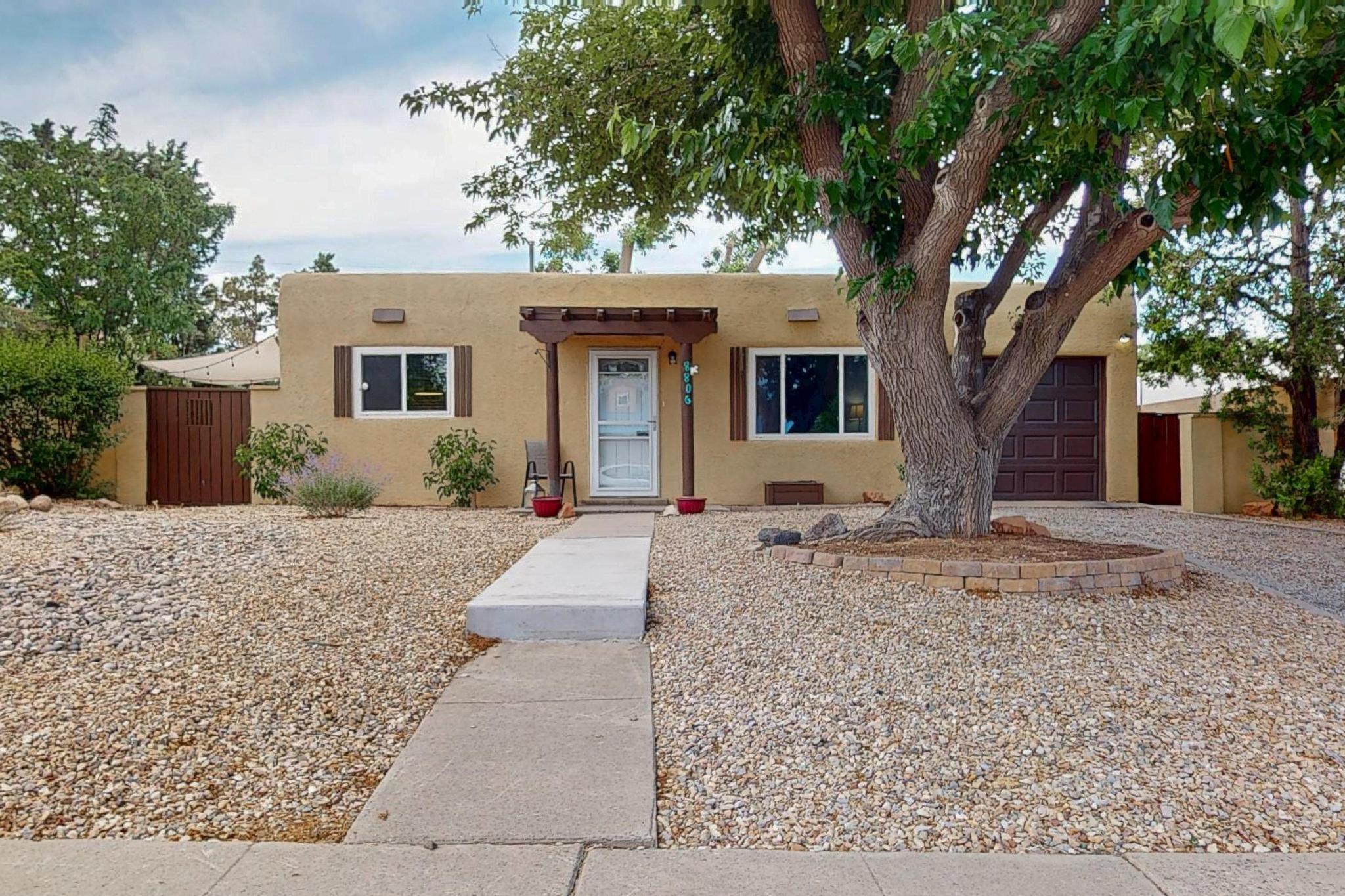 8806 AZTEC Road NE
